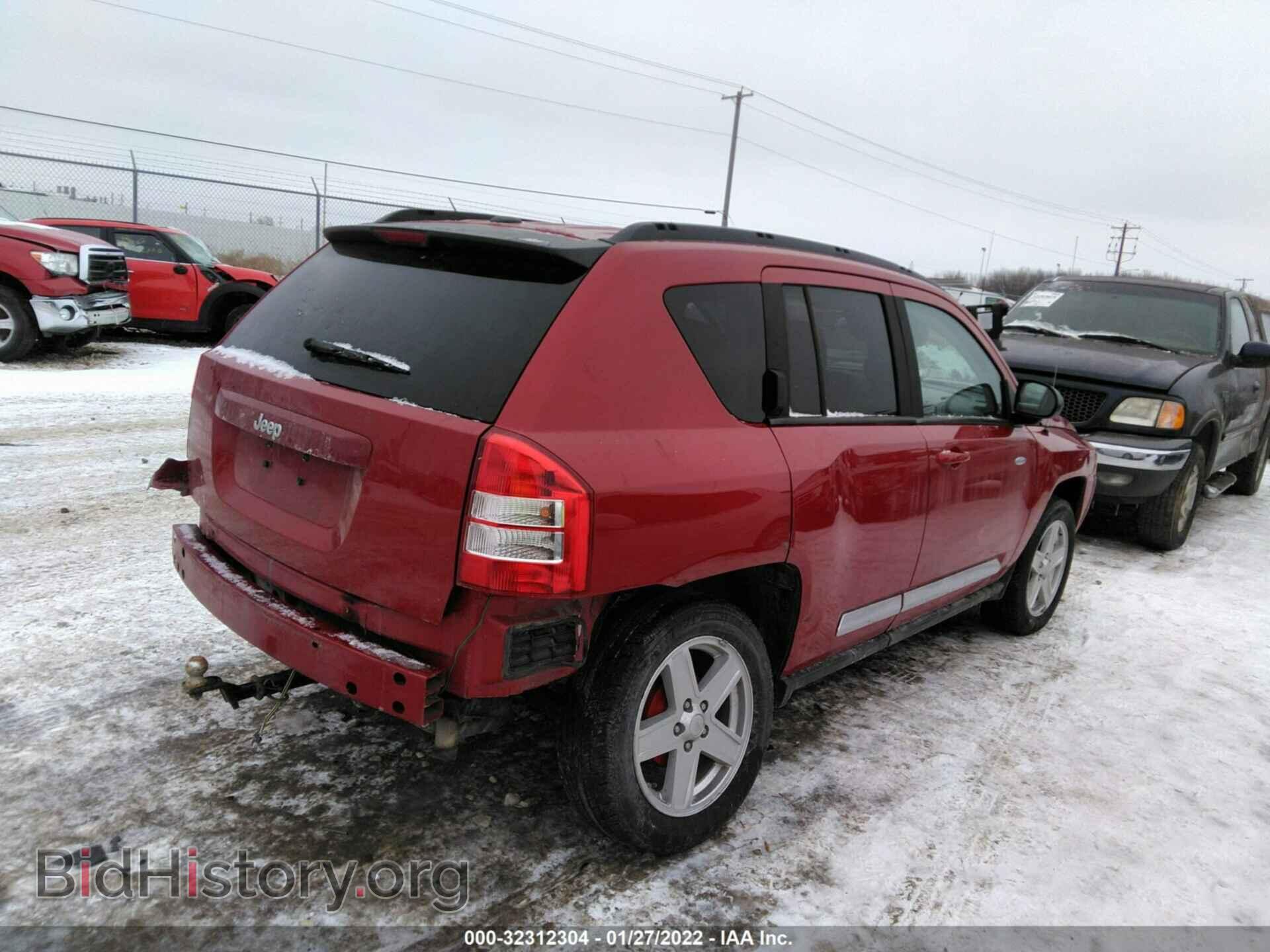2010 JEEP COMPASS - VIN: 1J4NT1FB7AD676977 - Photo 4