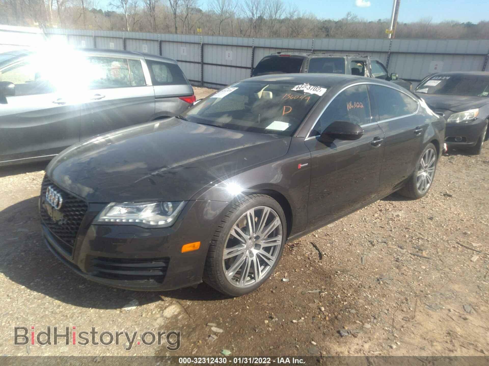 2013 AUDI A7 - VIN: WAUYGAFC1DN136049 - Photo 2