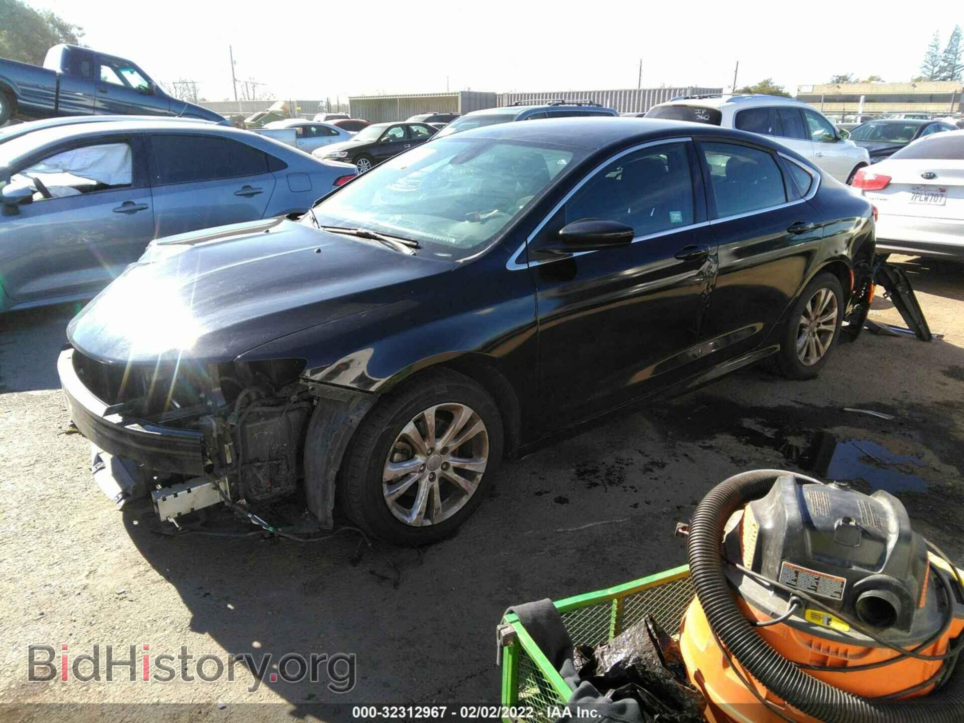 2015 CHRYSLER 200 - VIN: 1C3CCCAB7FN578974 - Фото 2