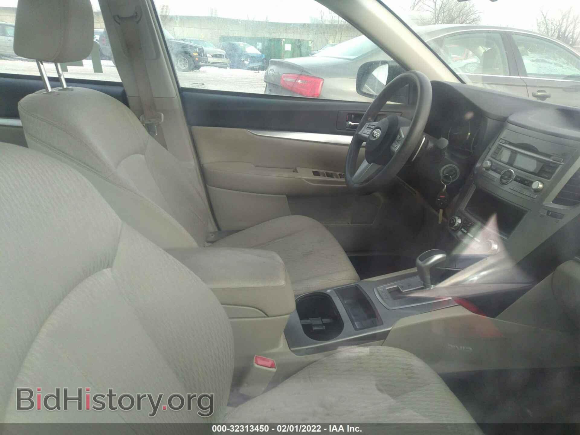 2011 SUBARU LEGACY - VIN: 4S3BMCA67B3233473 - Фото 5