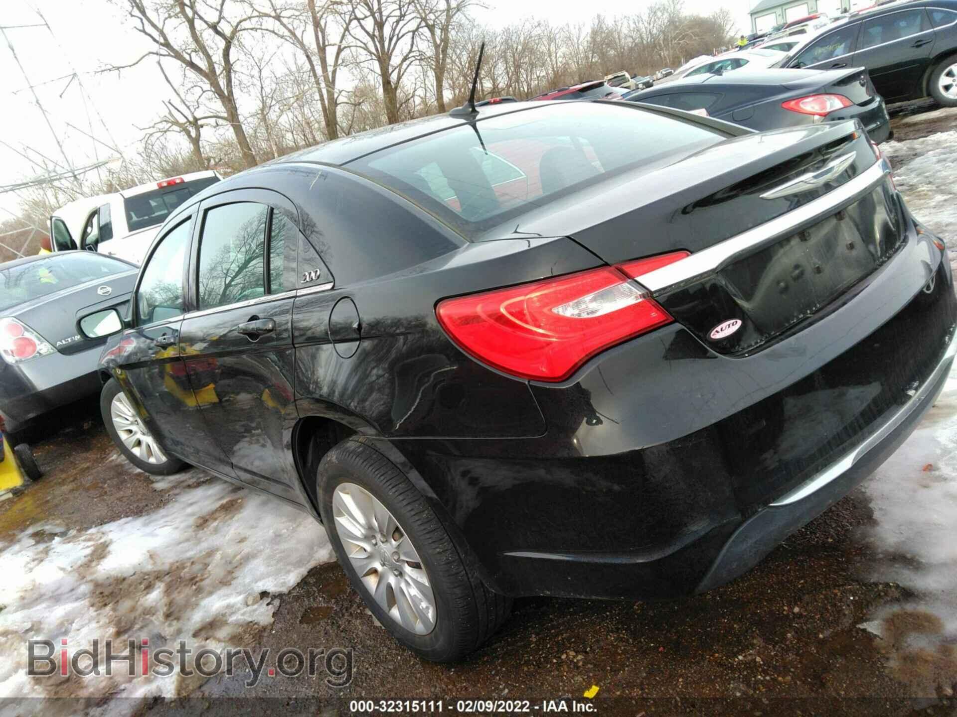 2013 CHRYSLER 200 - VIN: 1C3CCBAB3DN734113 - Фото 3
