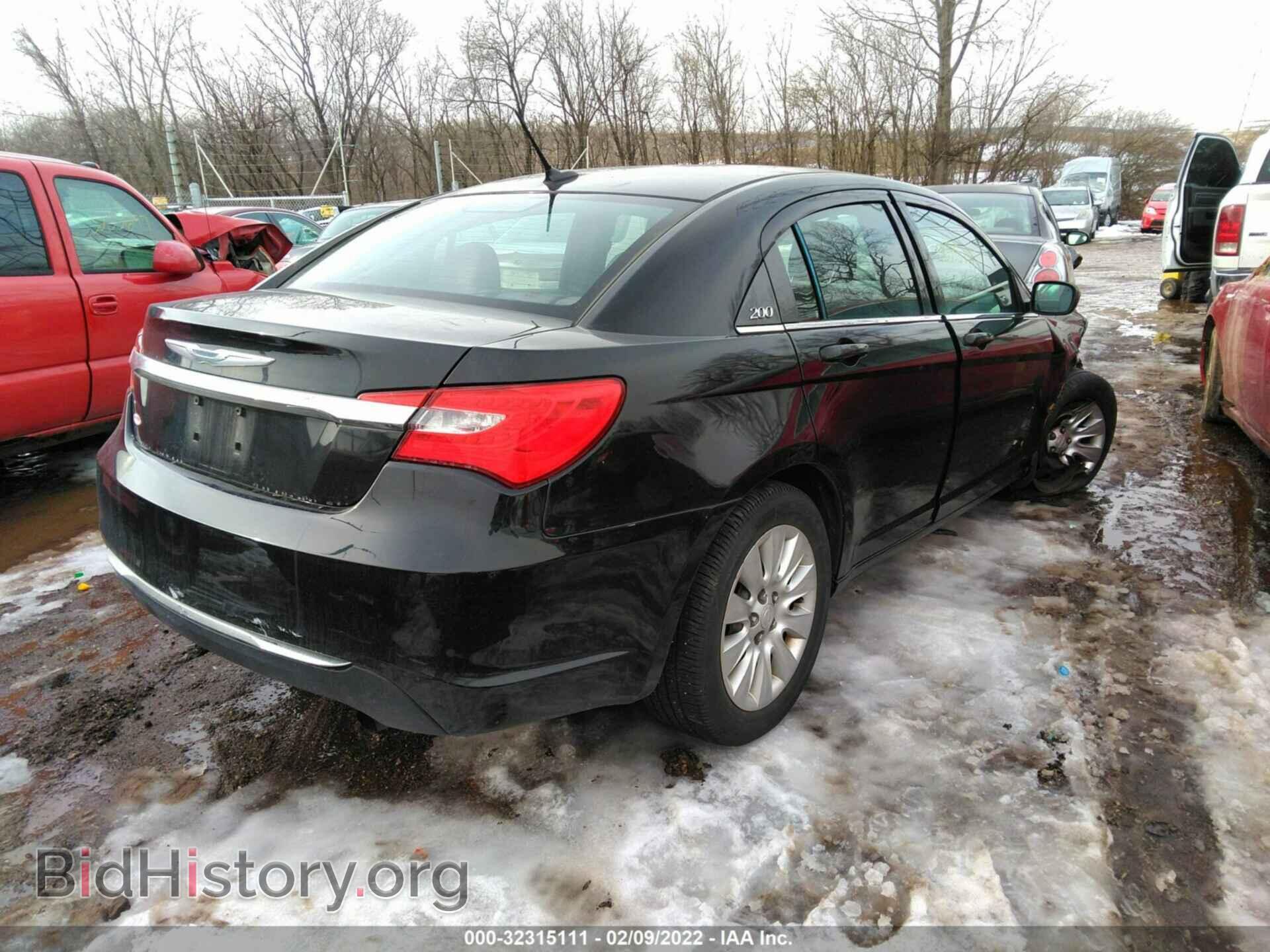 2013 CHRYSLER 200 - VIN: 1C3CCBAB3DN734113 - Фото 4