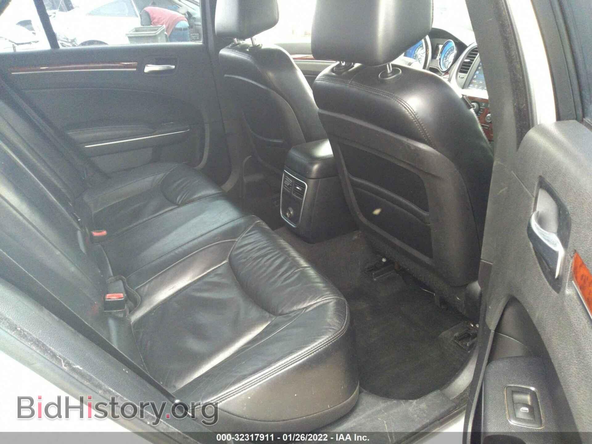2012 CHRYSLER 300 - VIN: 2C3CCACG9CH232880 - Фото 8