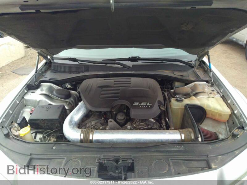 2012 Chrysler 300 (VIN 2C3CCACG9CH232880) — фото 10 из 11