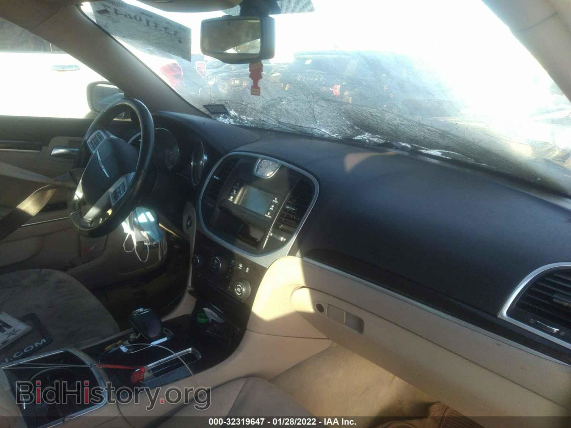 2012 CHRYSLER 300 - VIN: 2C3CCAAG7CH143263 - Photo 5