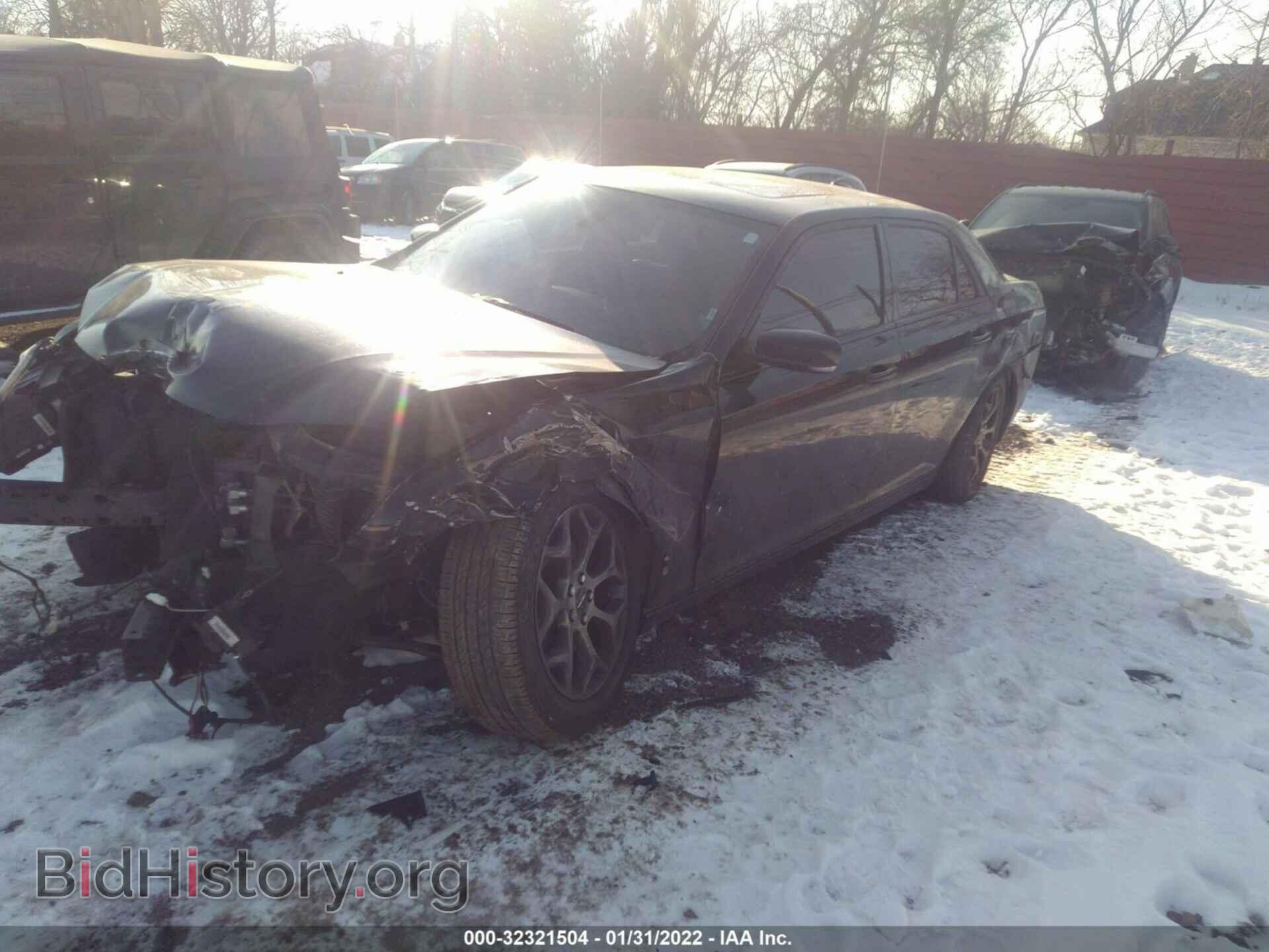 2015 CHRYSLER 300 - VIN: 2C3CCAGG3FH876292 - Фото 2