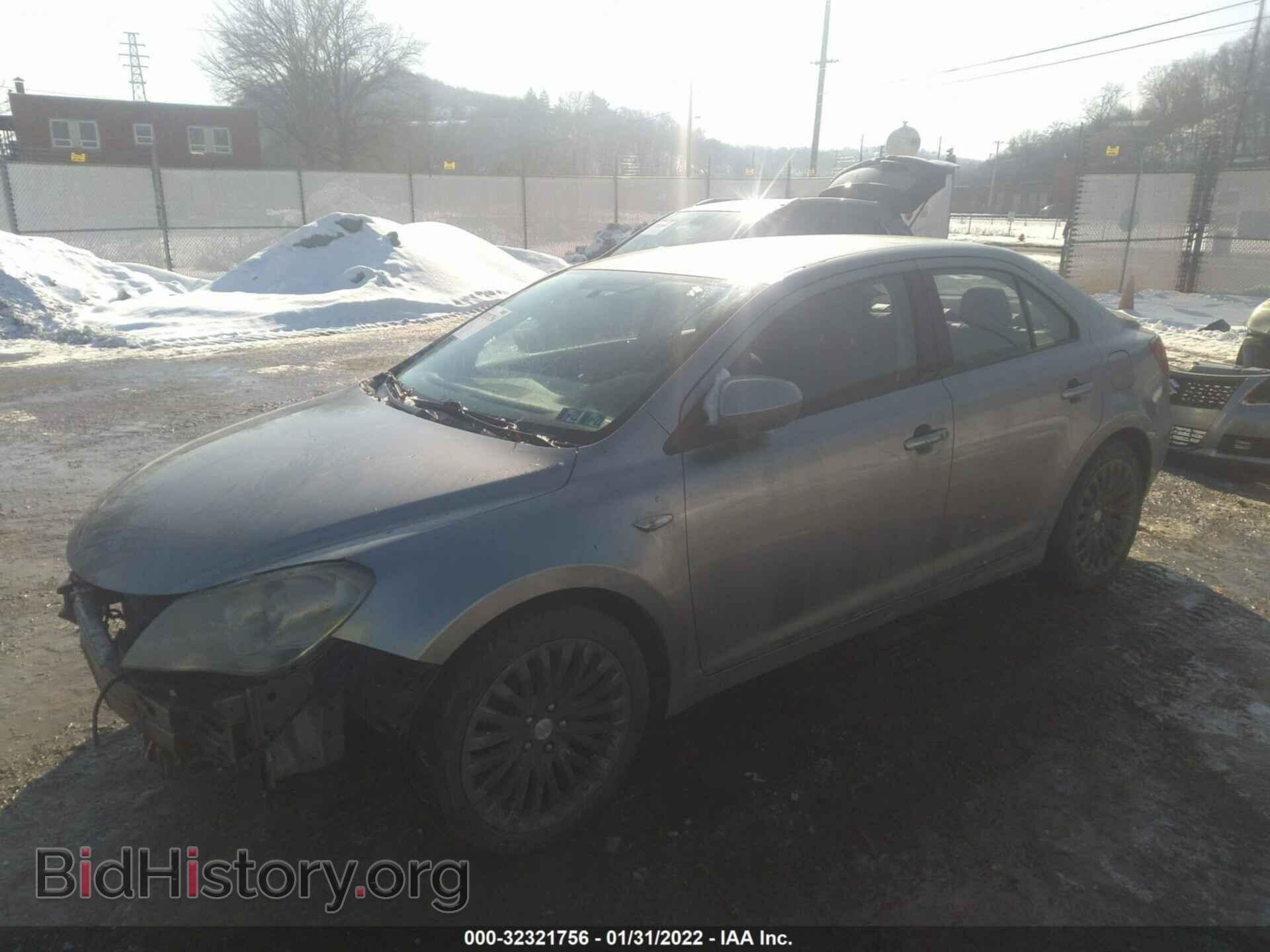 2011 SUZUKI KIZASHI - VIN: JS2RF9A35B6110230 - Photo 2