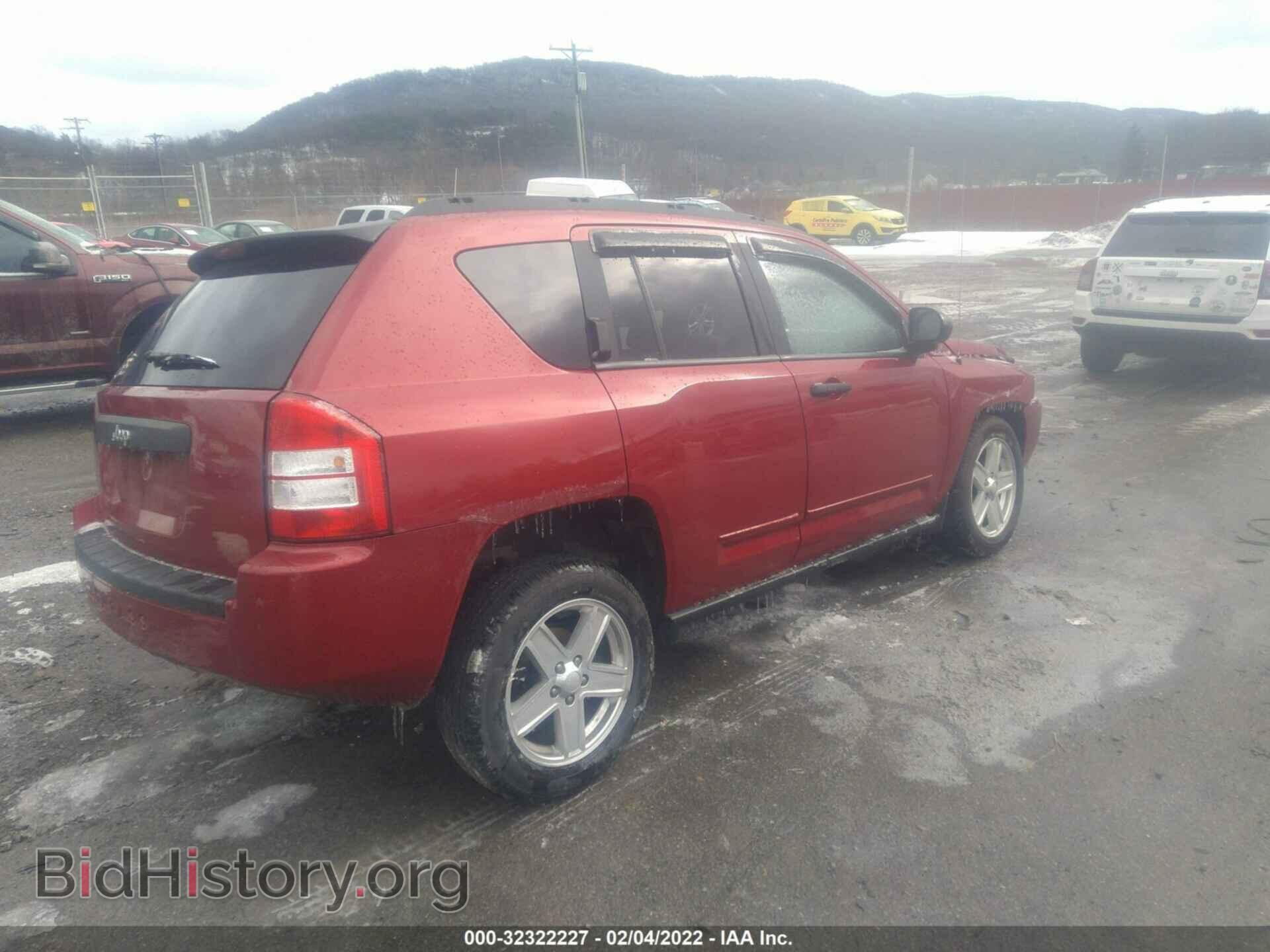 2009 JEEP COMPASS - VIN: 1J4FF47B89D137257 - Фото 4