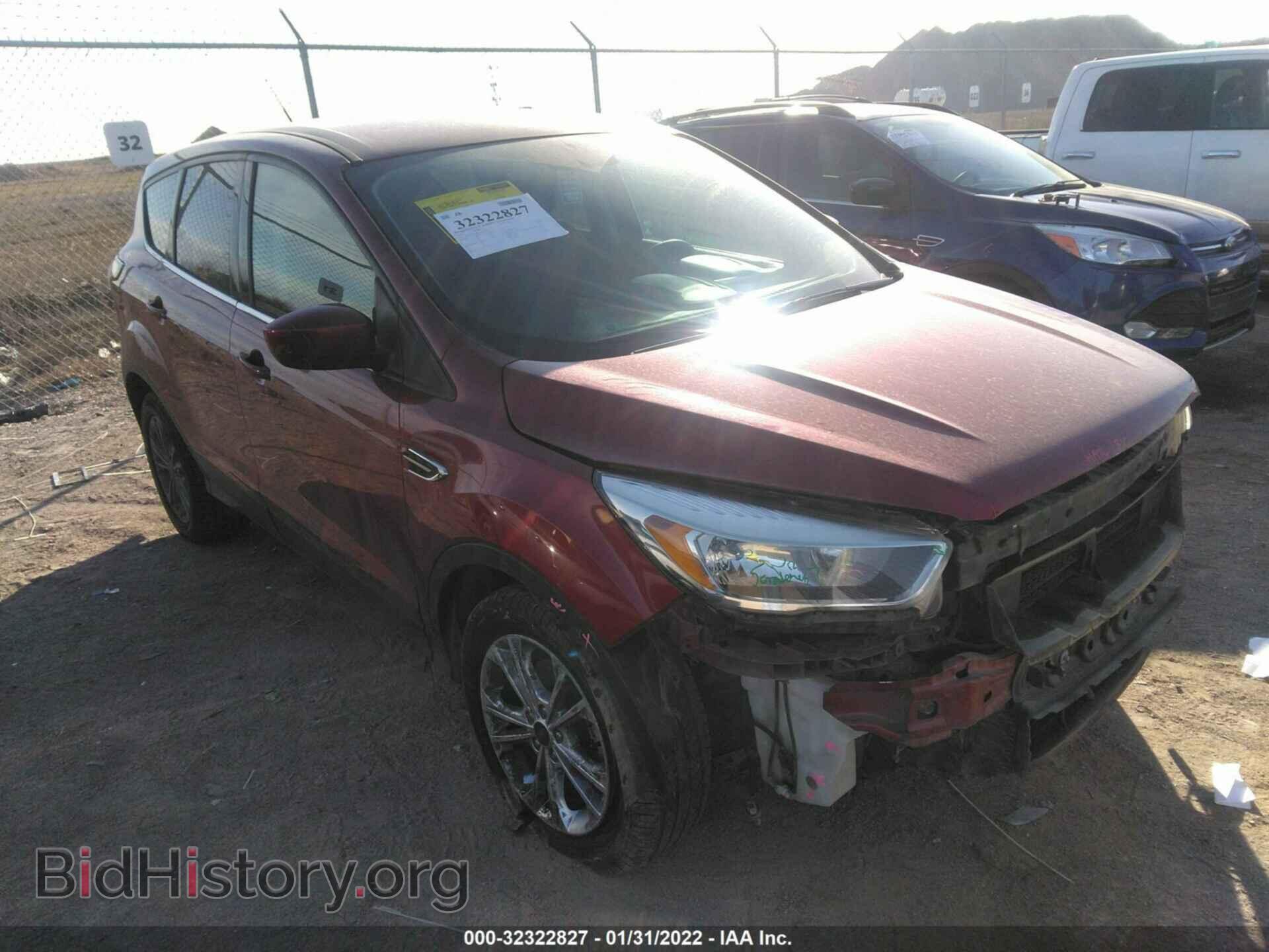 Фотография 1FMCU0GD9HUA61082 - FORD ESCAPE 2017