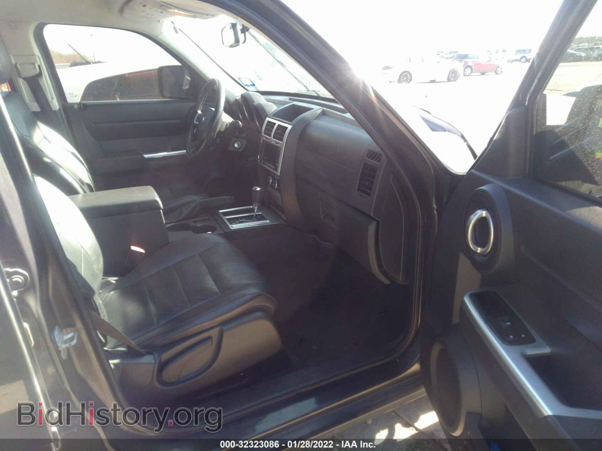 2011 DODGE NITRO - VIN: 1D4PT5GK3BW535448 - Photo 5