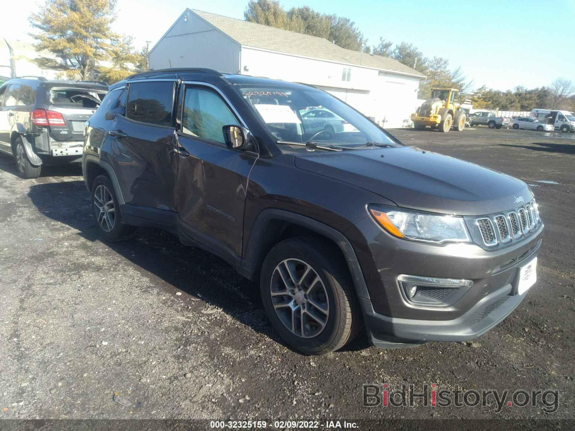 Photo 3C4NJDBB8JT402782 - JEEP COMPASS 2018