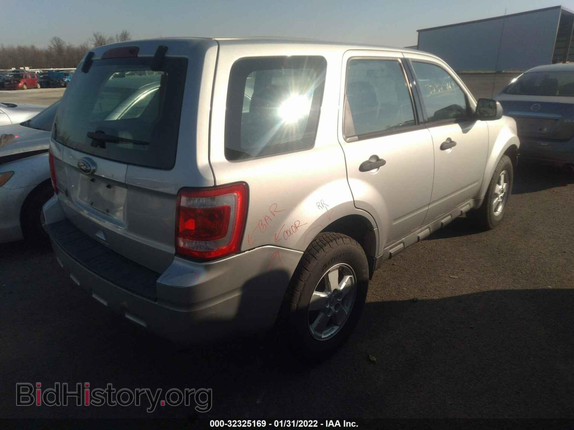 2010 FORD ESCAPE - VIN: 1FMCU9C78AKC16193 - Photo 4