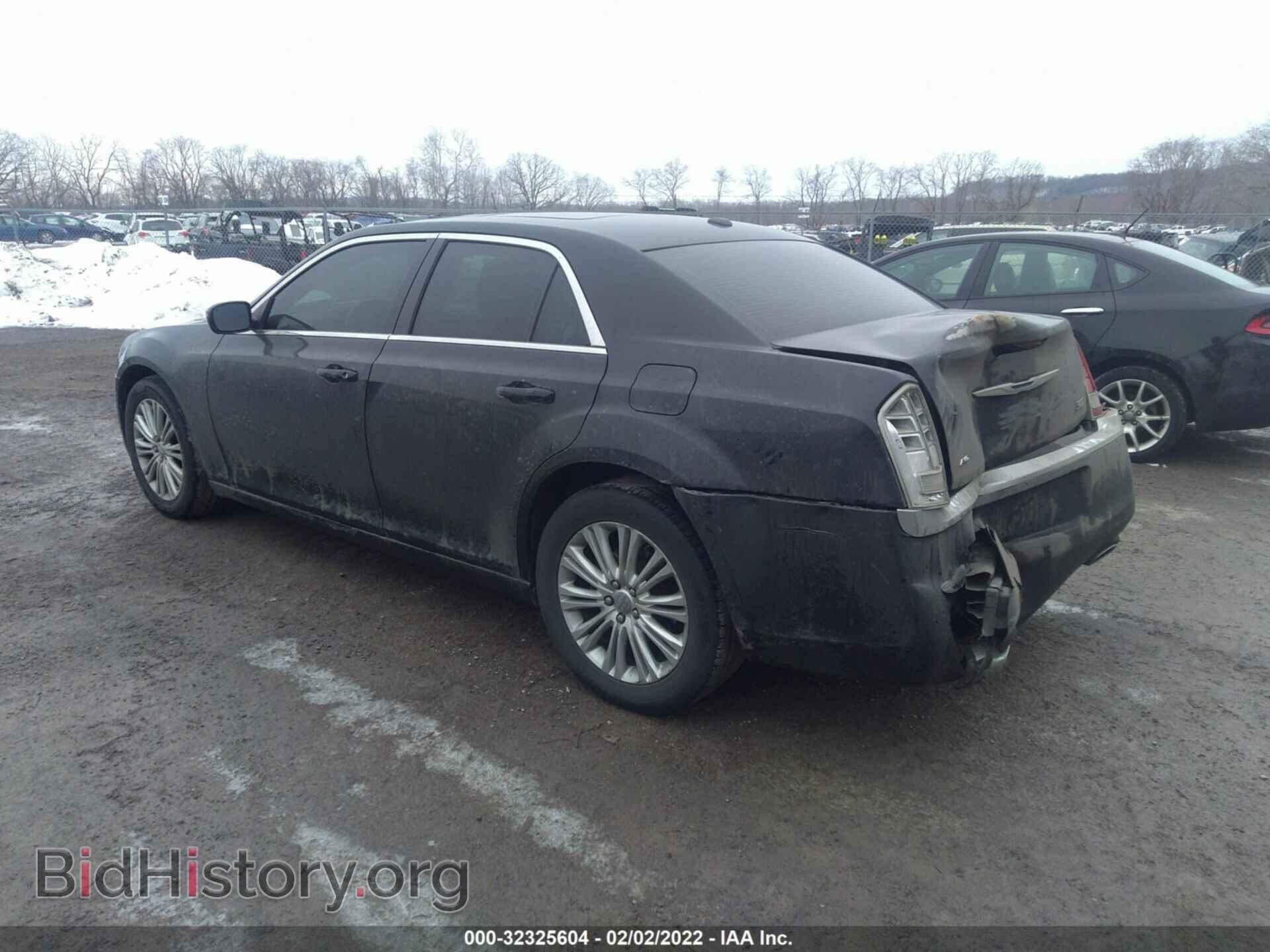 2014 CHRYSLER 300 - VIN: 2C3CCARG3EH328143 - Фото 3