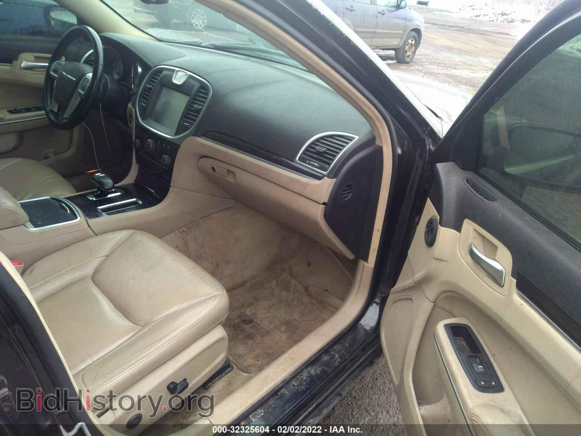 2014 CHRYSLER 300 - VIN: 2C3CCARG3EH328143 - Фото 5