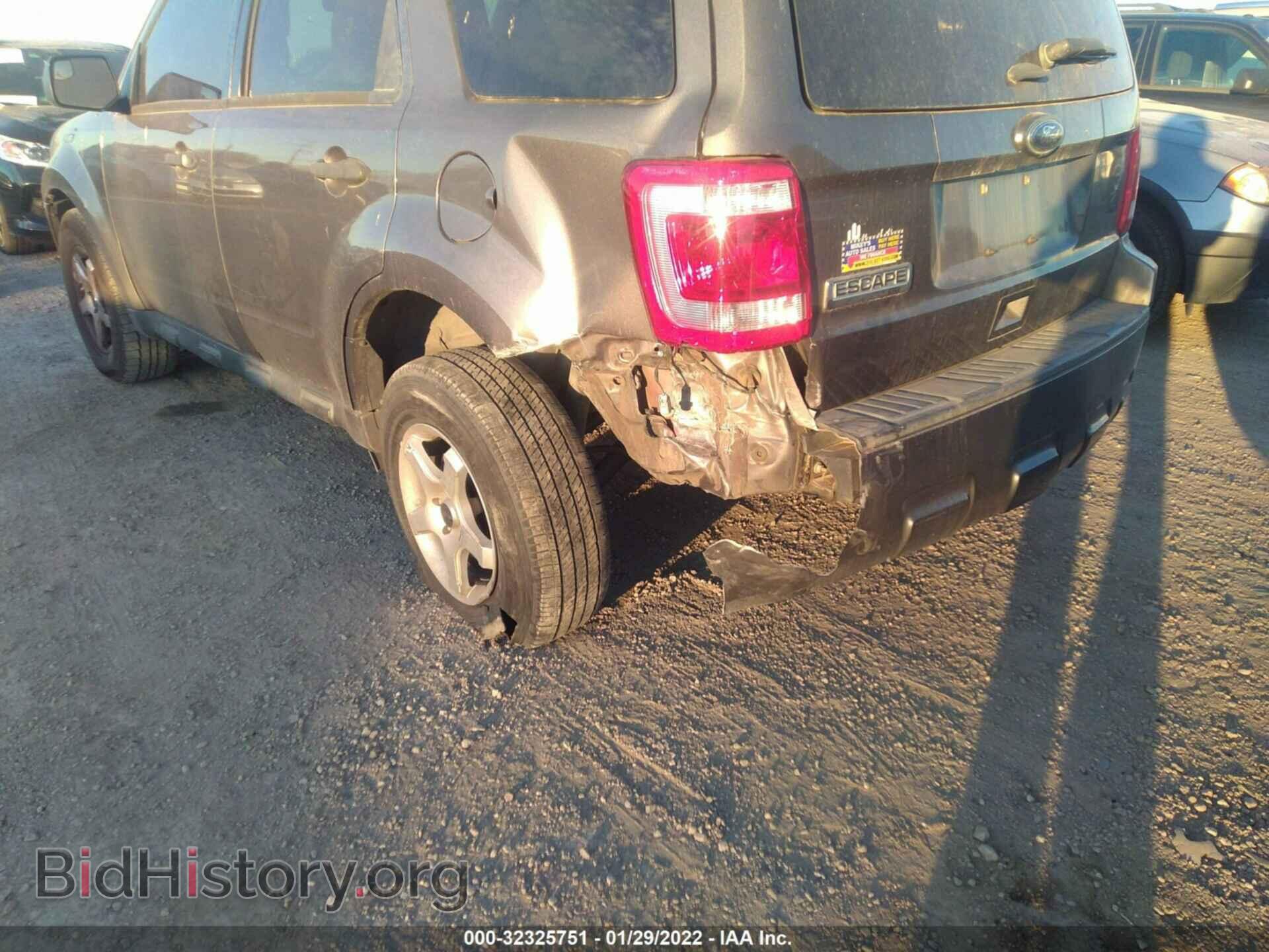 2011 FORD ESCAPE - VIN: 1FMCU0D79BKC71036 - Фото 6