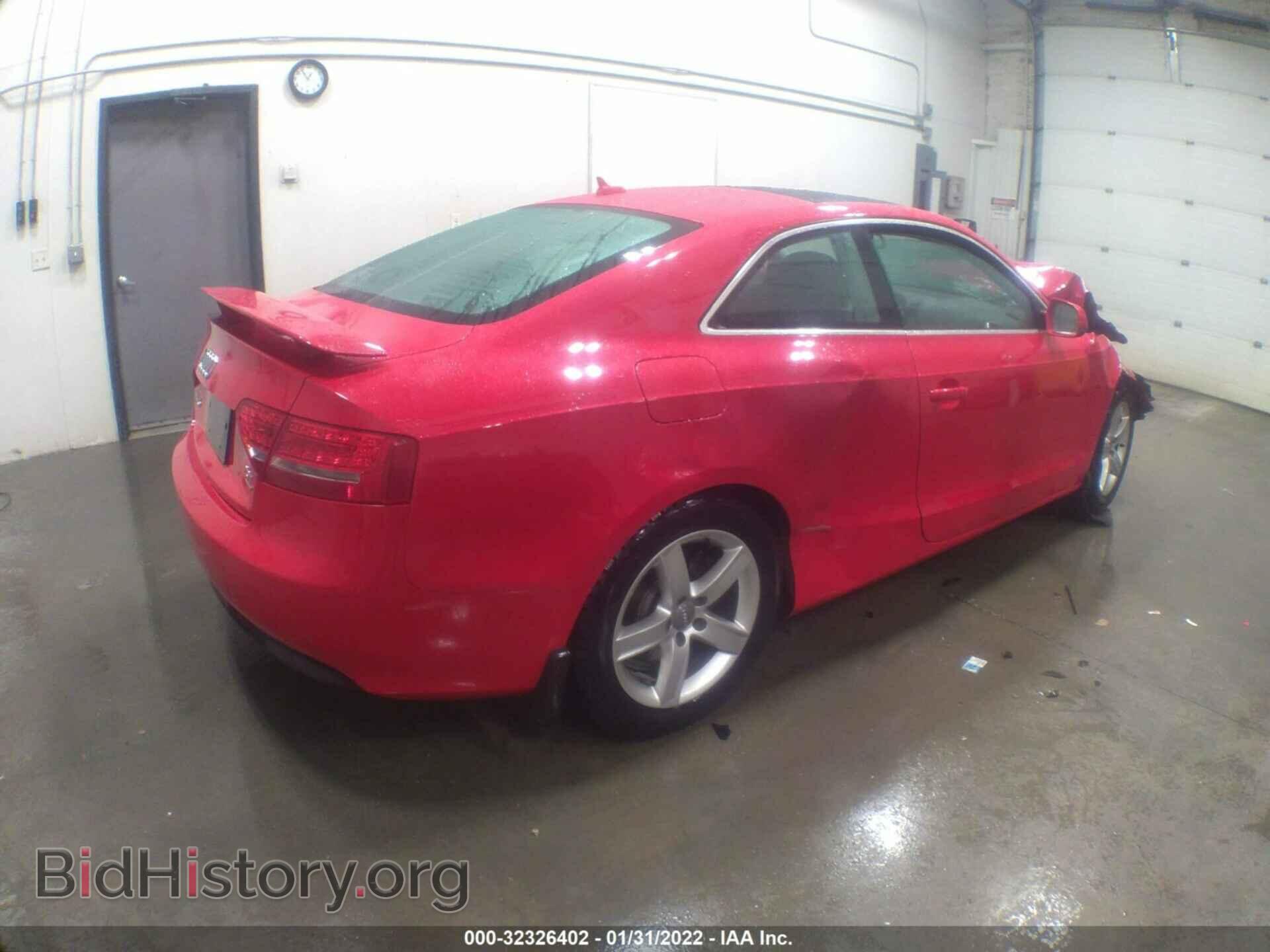 2011 AUDI A5 - VIN: WAURFAFR5BA074557 - Фото 4