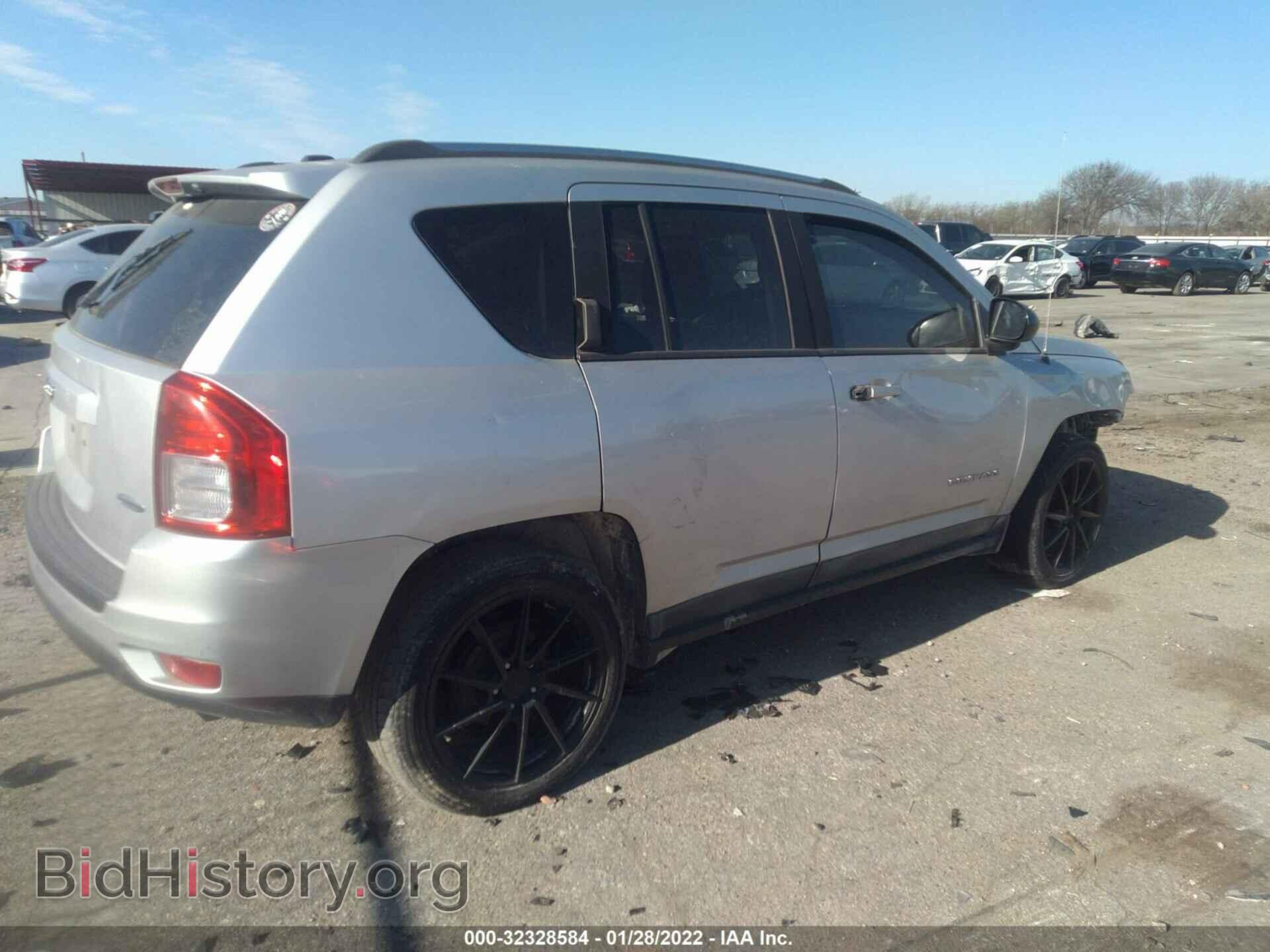 2011 JEEP COMPASS - VIN: 1J4NT1FB9BD139724 - Фото 4