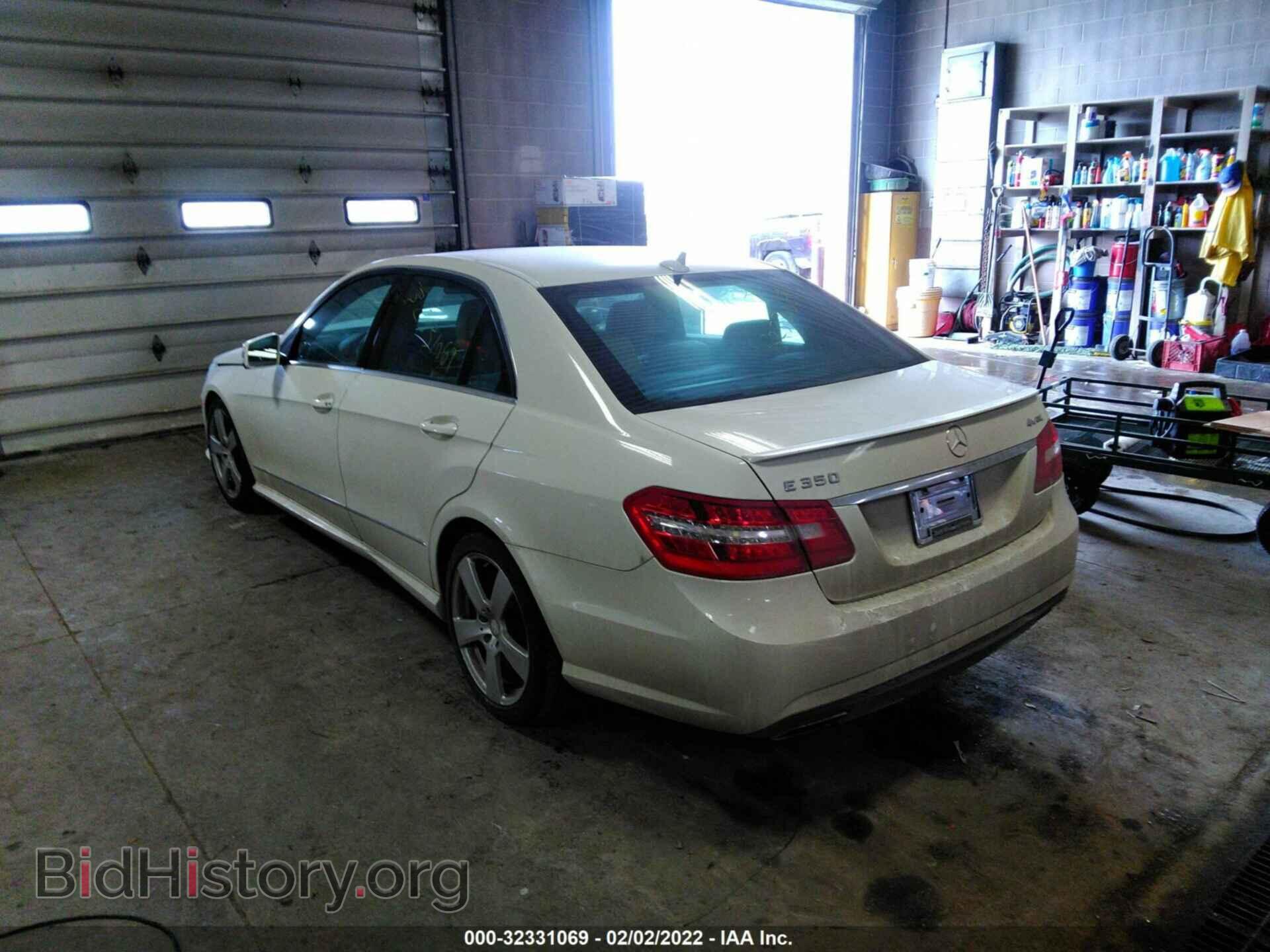 2011 MERCEDES-BENZ E-CLASS - VIN: WDDHF8HB1BA425946 - Фото 3