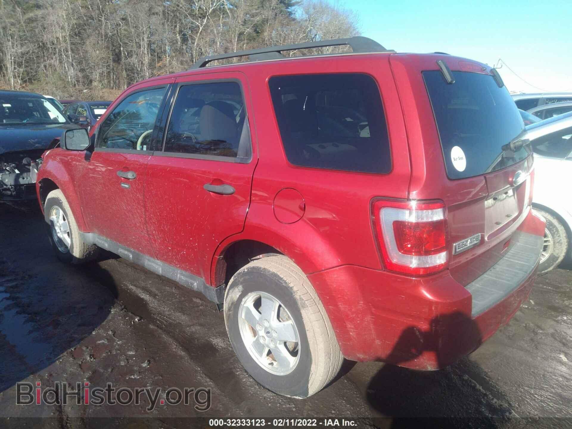 2011 FORD ESCAPE - VIN: 1FMCU0D76BKB69029 - Фото 3