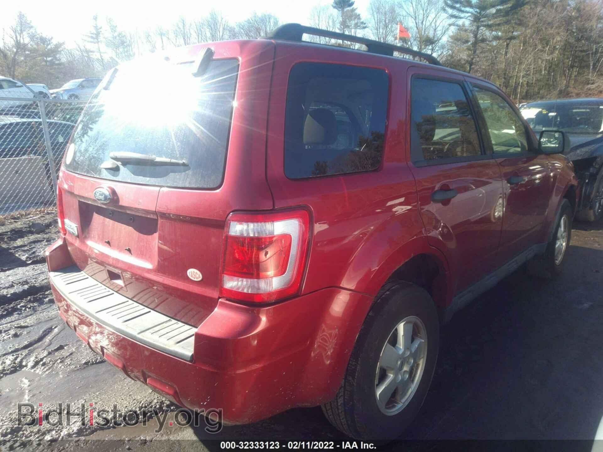 2011 FORD ESCAPE - VIN: 1FMCU0D76BKB69029 - Фото 4