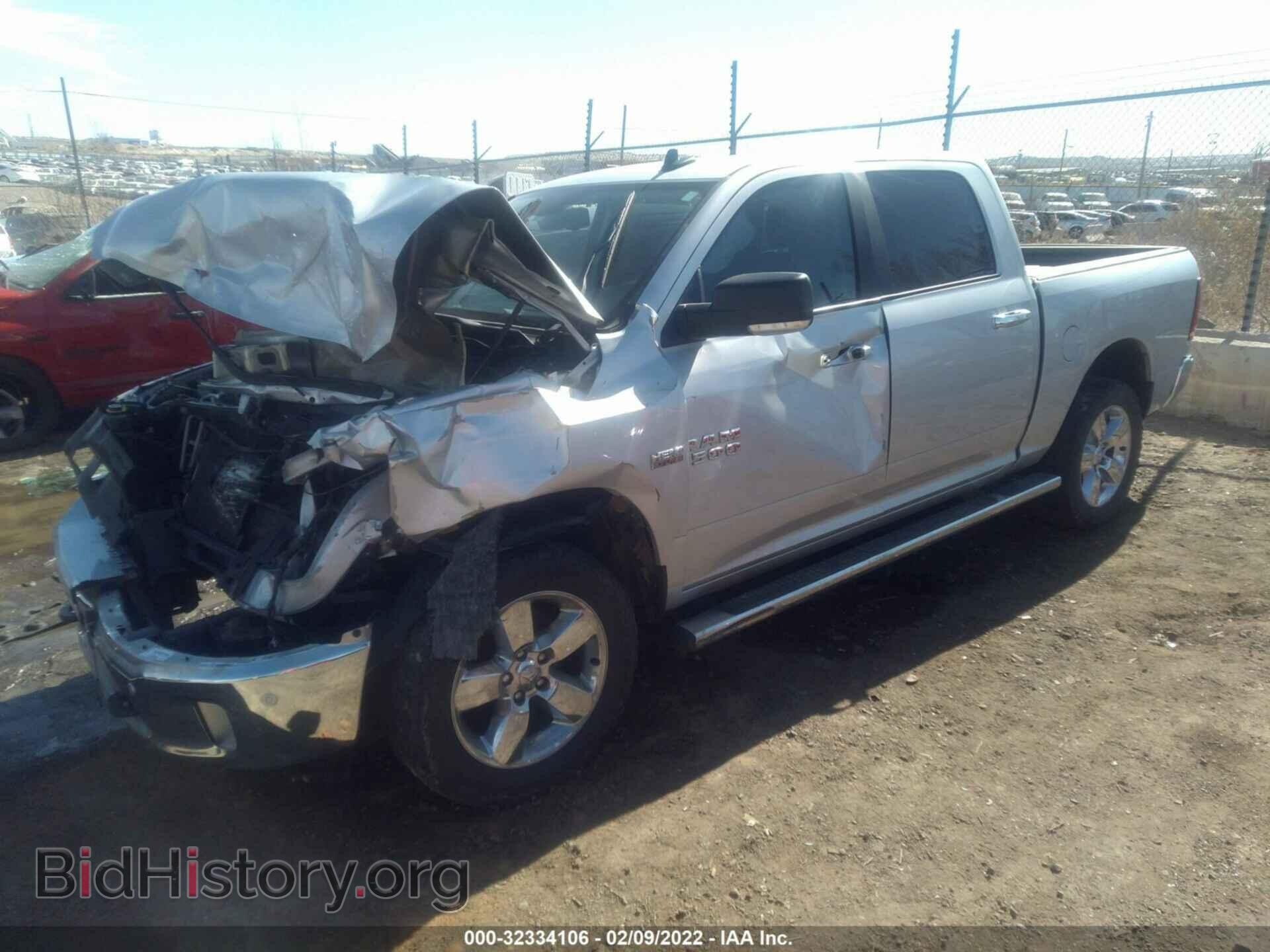2017 RAM 1500 - VIN: 3C6RR7LT5HG729007 - Photo 2