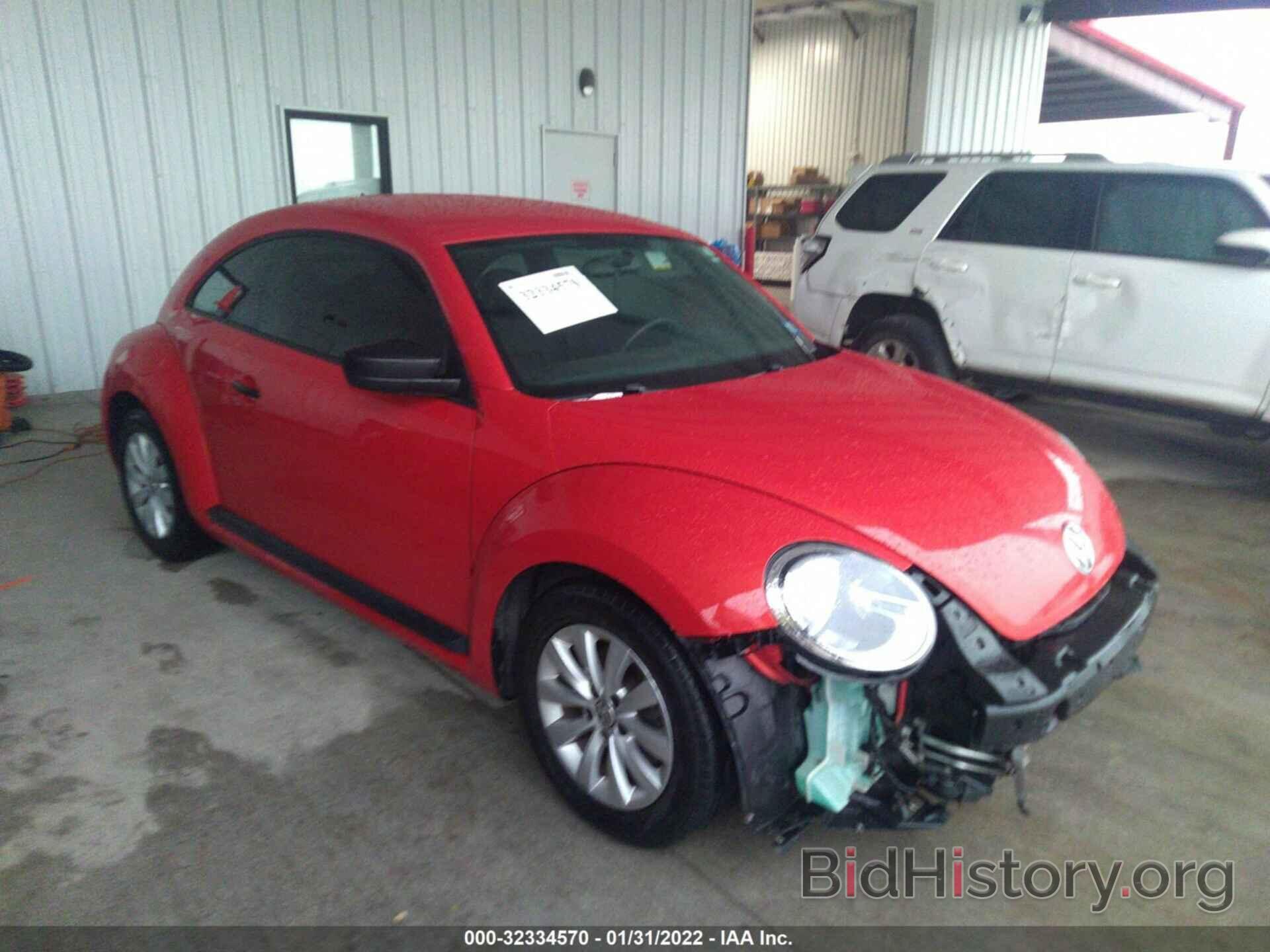 Photo 3VWF17AT6GM606531 - VOLKSWAGEN BEETLE COUPE 2016