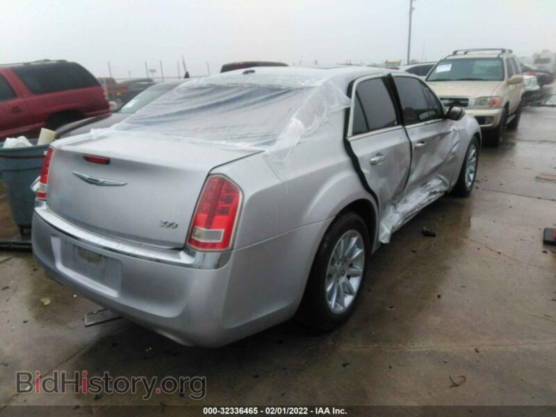 2012 Chrysler 300 (VIN 2C3CCACG1CH273021) — фото 4 из 10