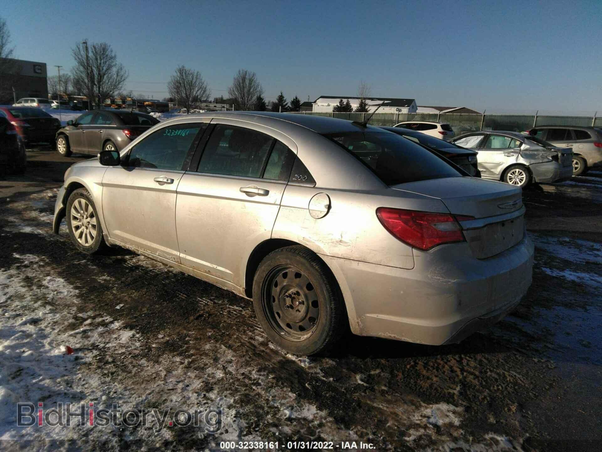 2012 CHRYSLER 200 - VIN: 1C3CCBAG0CN261720 - Фото 3