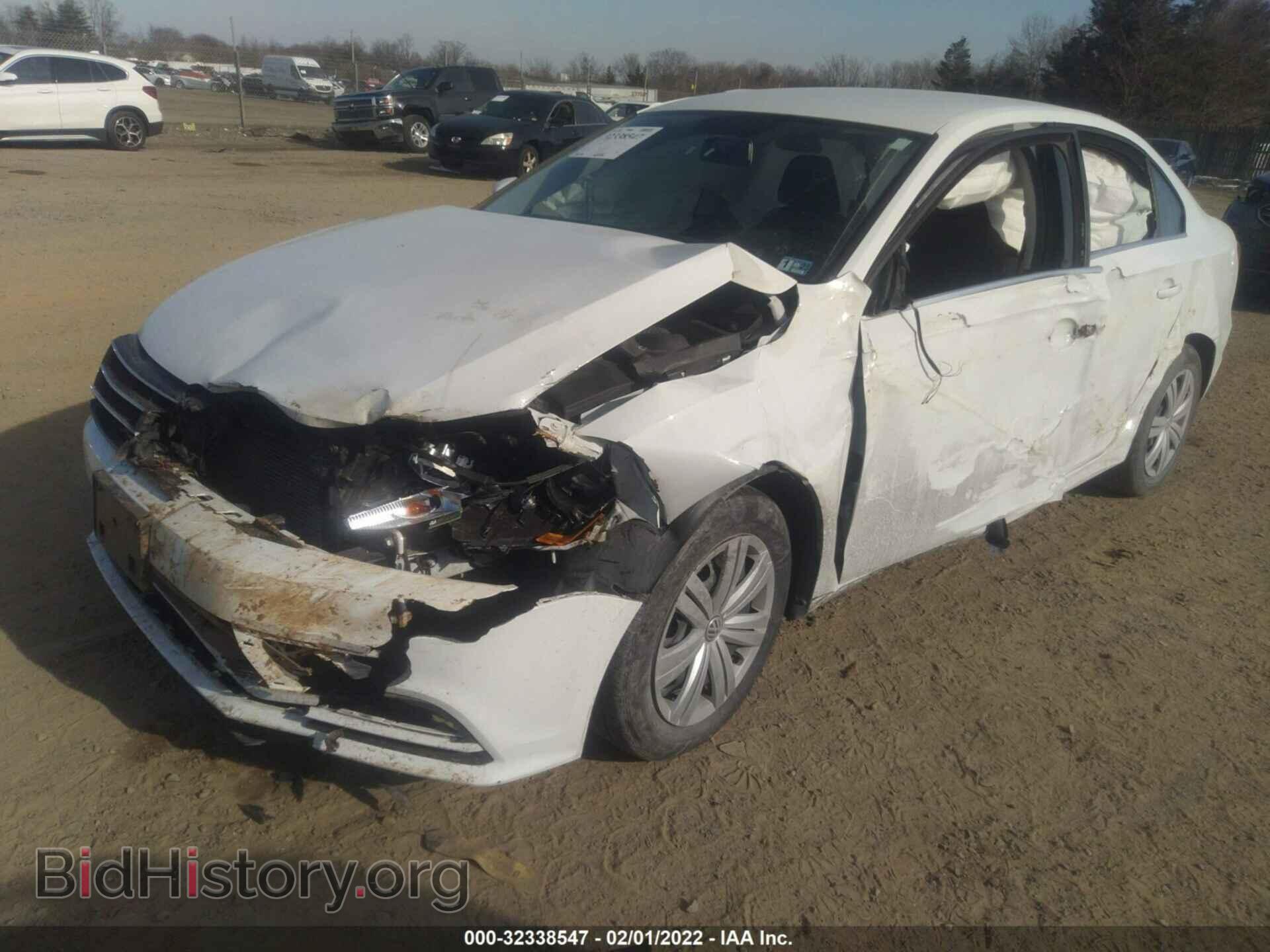 2017 VOLKSWAGEN JETTA - VIN: 3VW2B7AJ9HM399581 - Фото 2