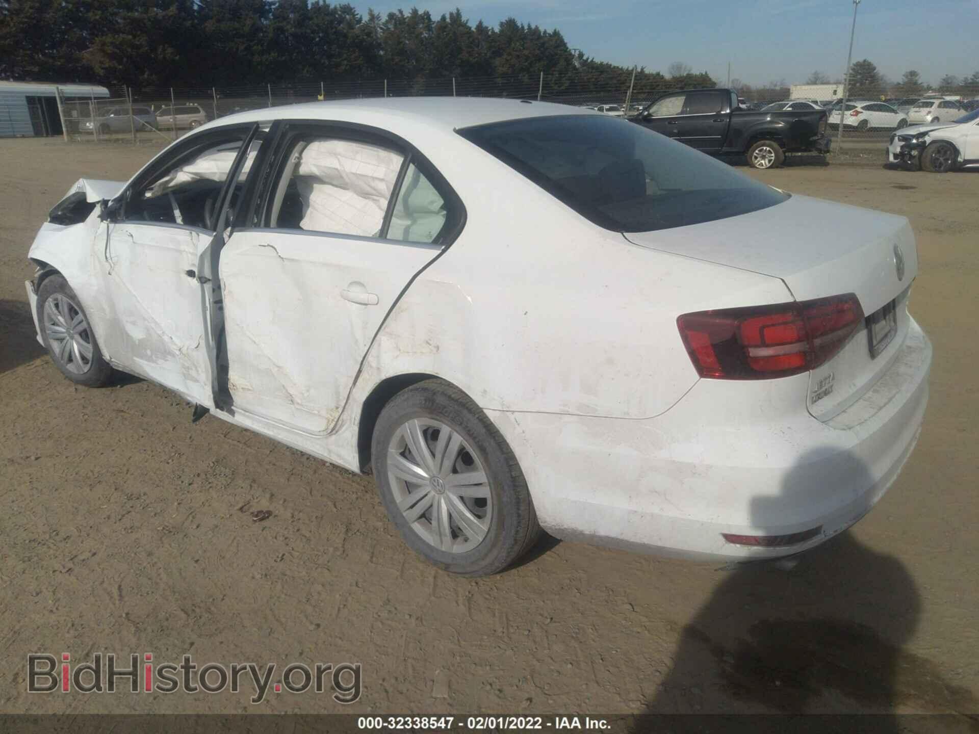 2017 VOLKSWAGEN JETTA - VIN: 3VW2B7AJ9HM399581 - Фото 3