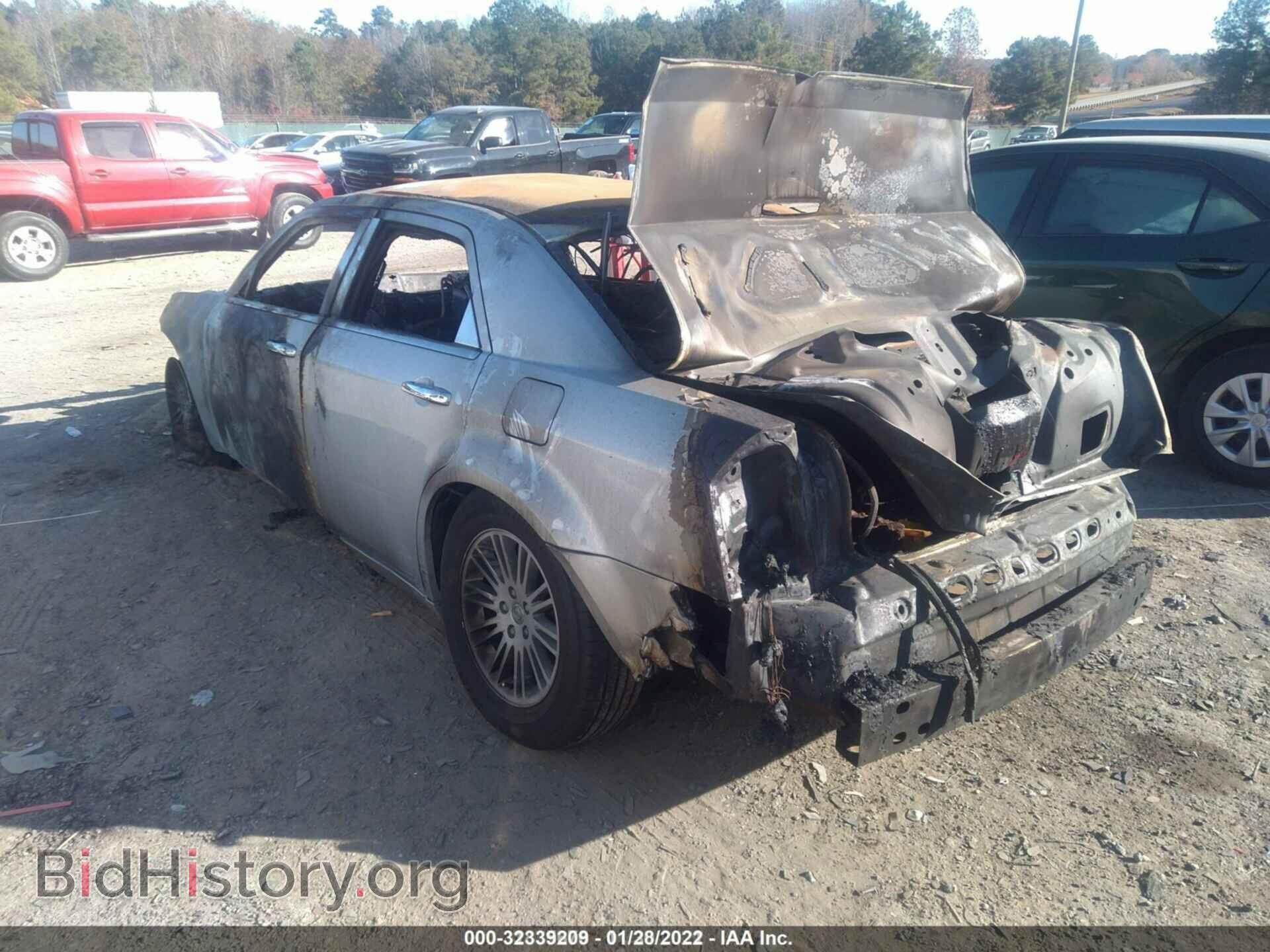2010 CHRYSLER 300 - VIN: 2C3CA4CD7AH162130 - Фото 3