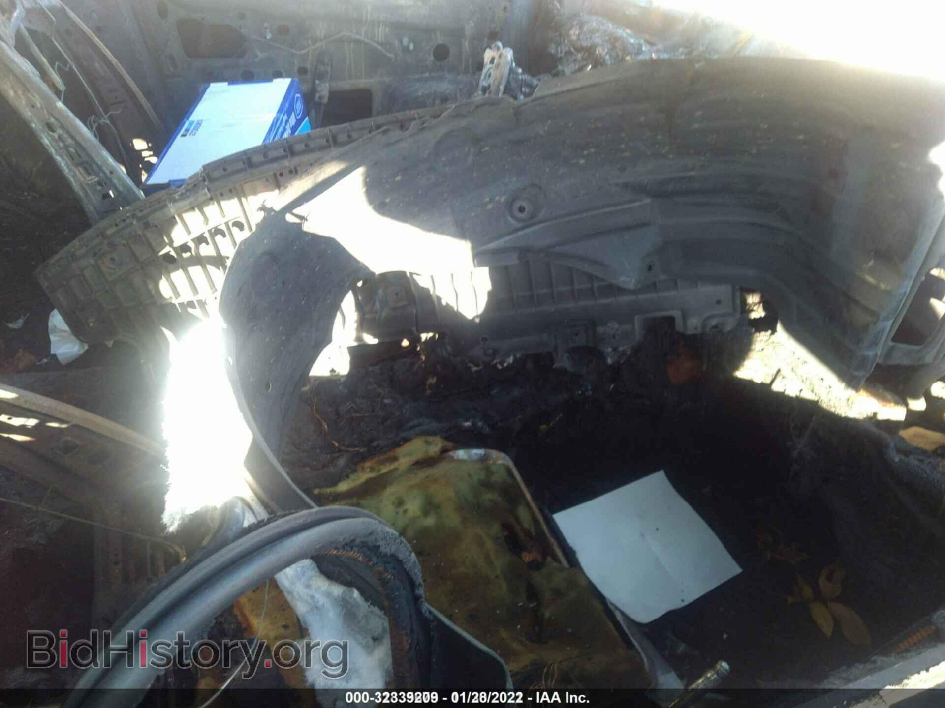 2010 CHRYSLER 300 - VIN: 2C3CA4CD7AH162130 - Фото 5