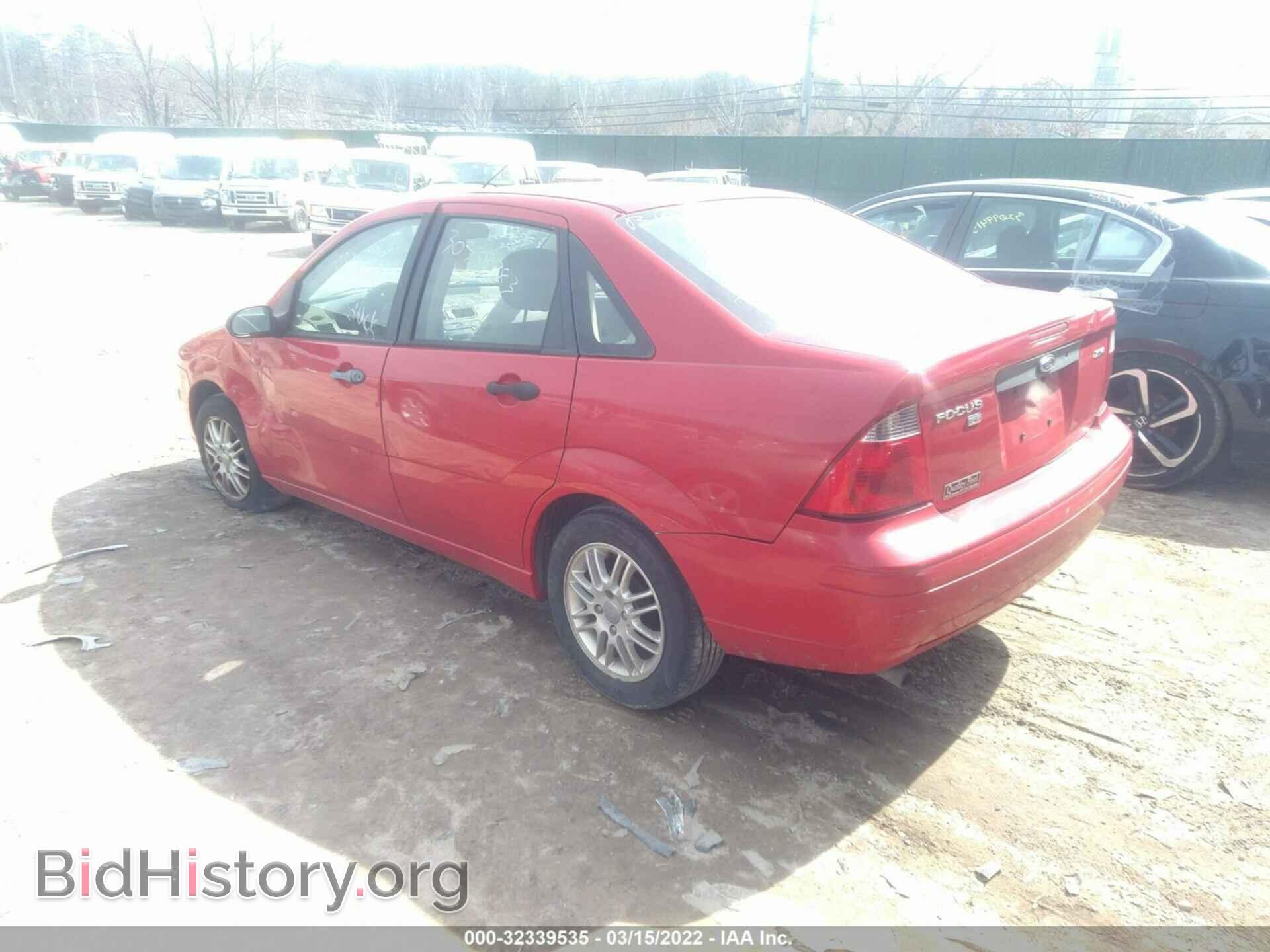 2006 FORD FOCUS - VIN: 1FAHP34N06W177052 - Фото 3