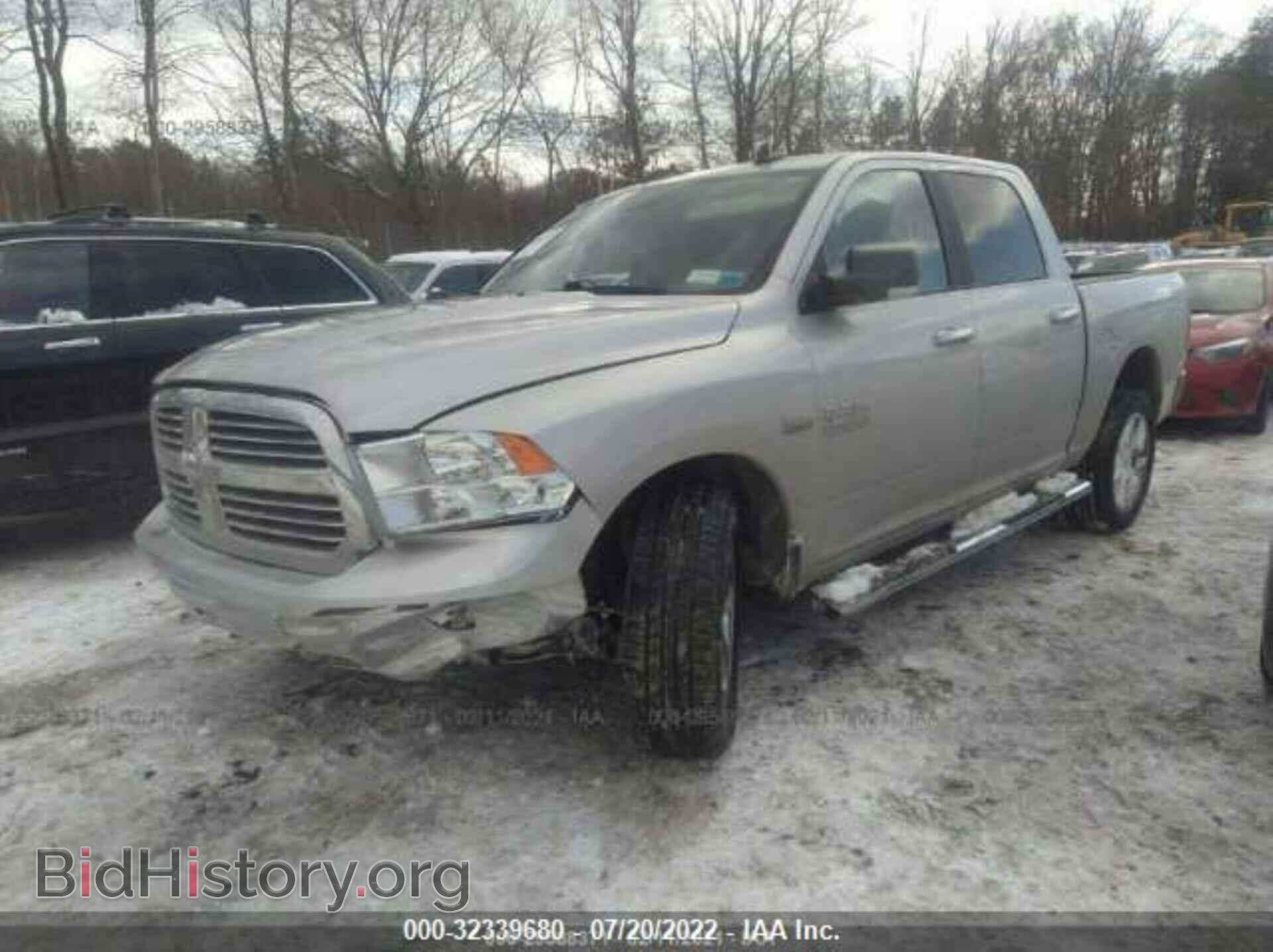 2017 RAM 1500 - VIN: 3C6RR7LT3HG544809 - Фото 2