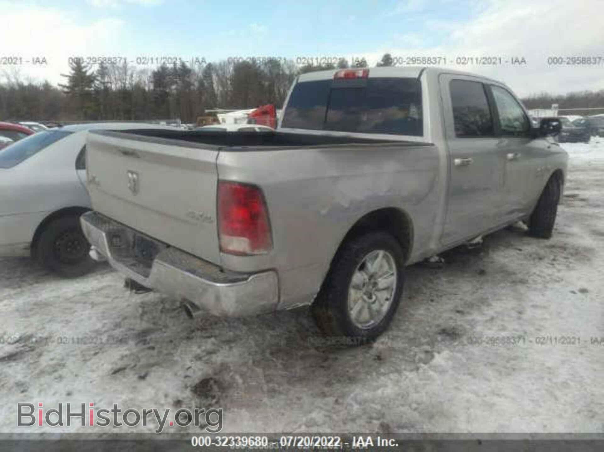 2017 RAM 1500 - VIN: 3C6RR7LT3HG544809 - Фото 4