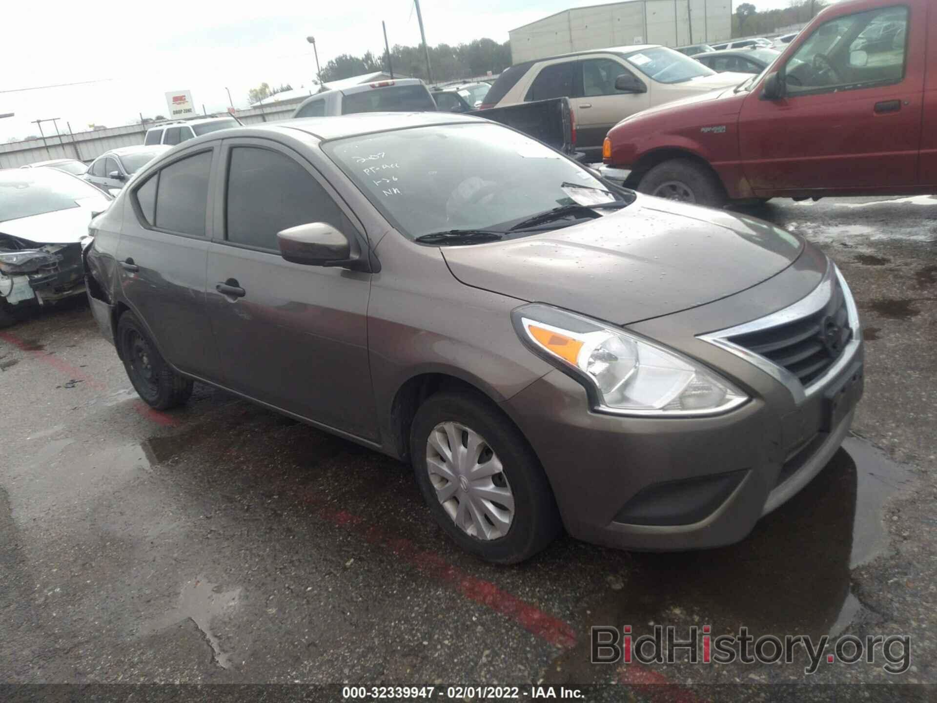 Photo 3N1CN7AP0HL818963 - NISSAN VERSA SEDAN 2017