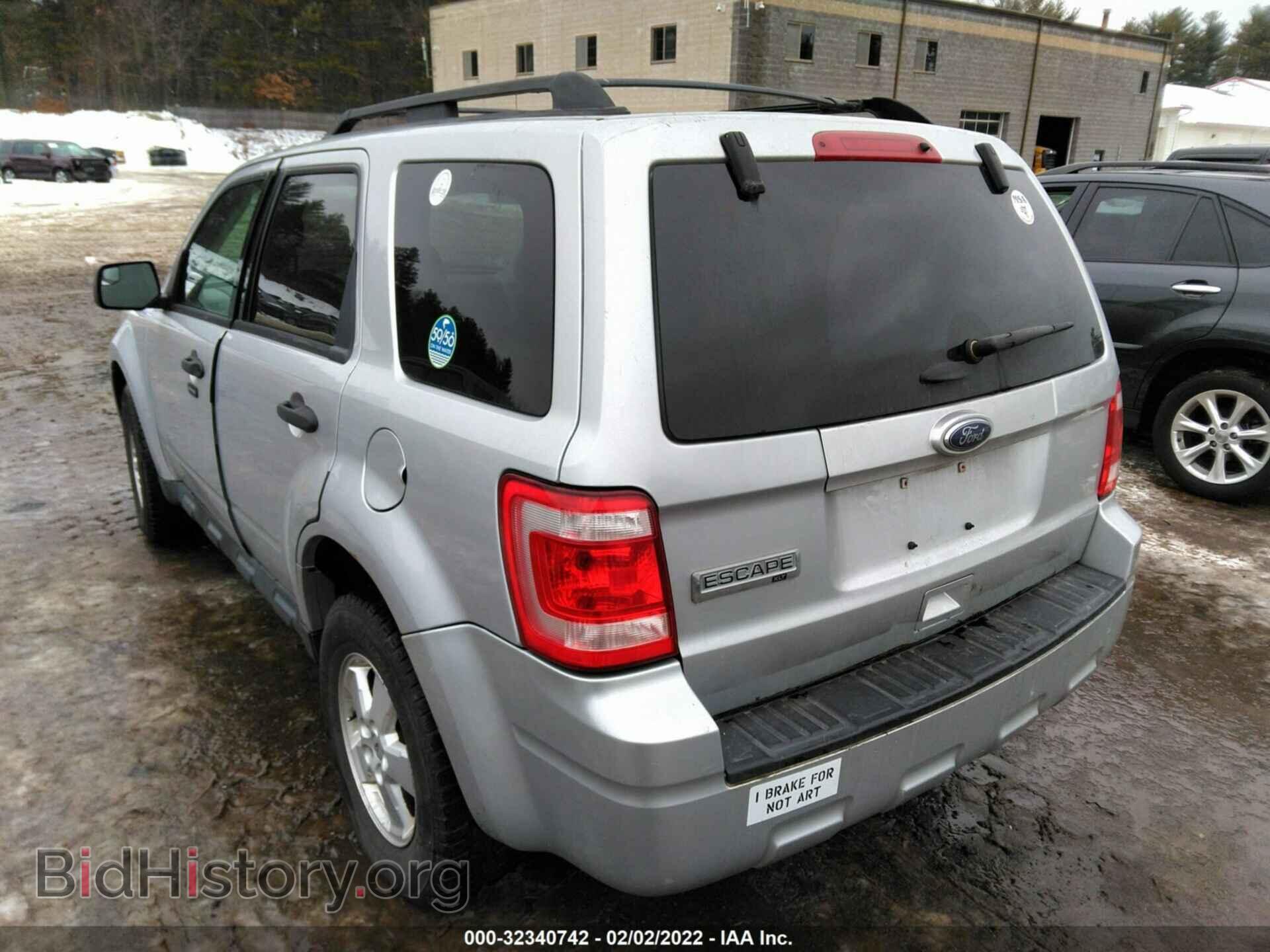 2011 FORD ESCAPE - VIN: 1FMCU0D77BKC19288 - Фото 3