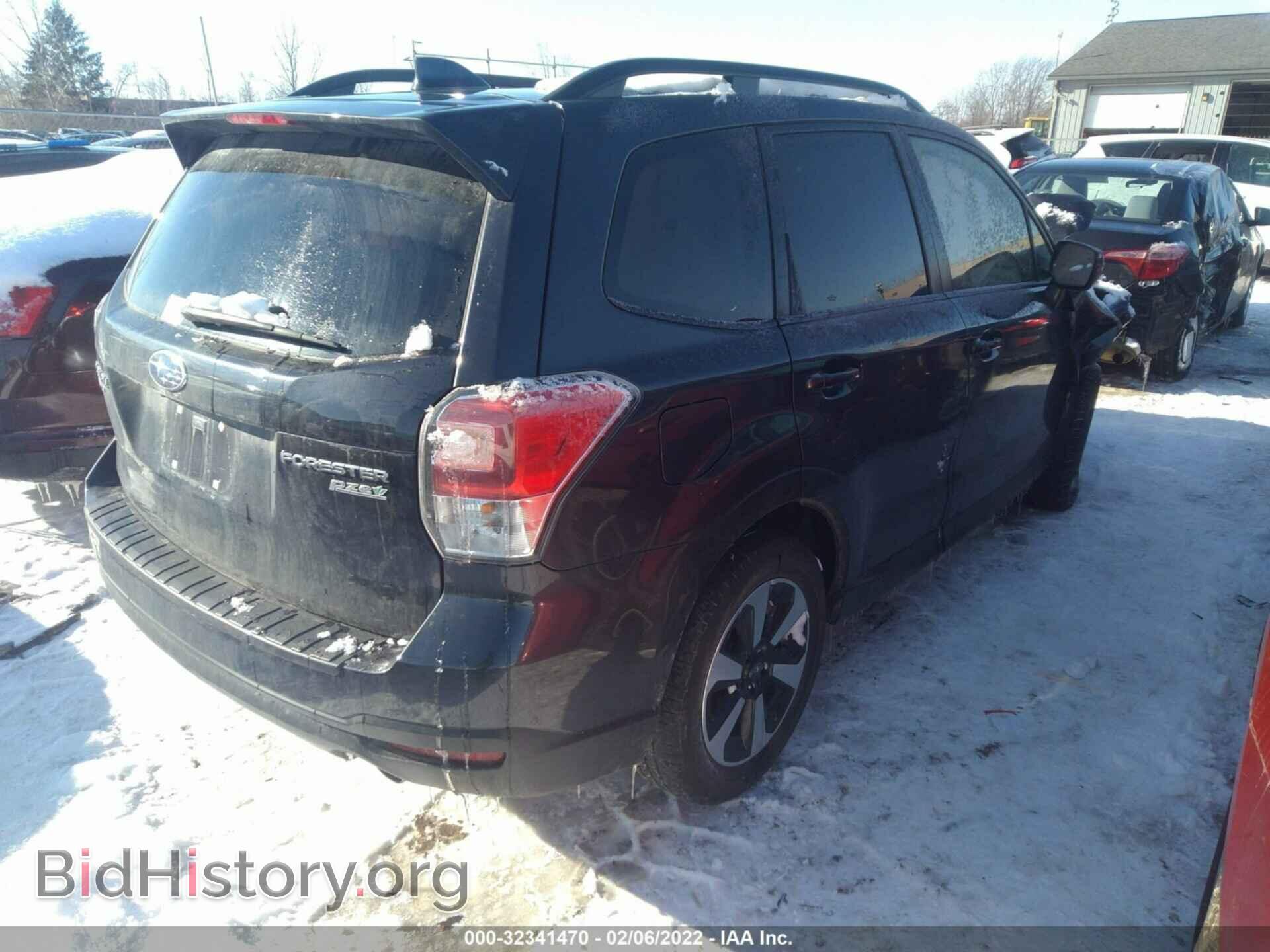 2017 SUBARU FORESTER - VIN: JF2SJAGC2HH448069 - Фото 4