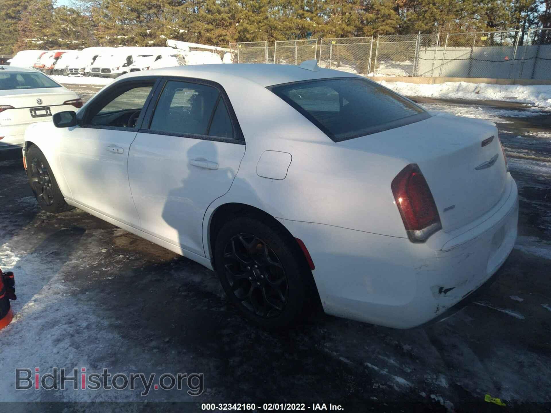 2020 CHRYSLER 300 - VIN: 2C3CCAGGXLH141949 - Фото 3