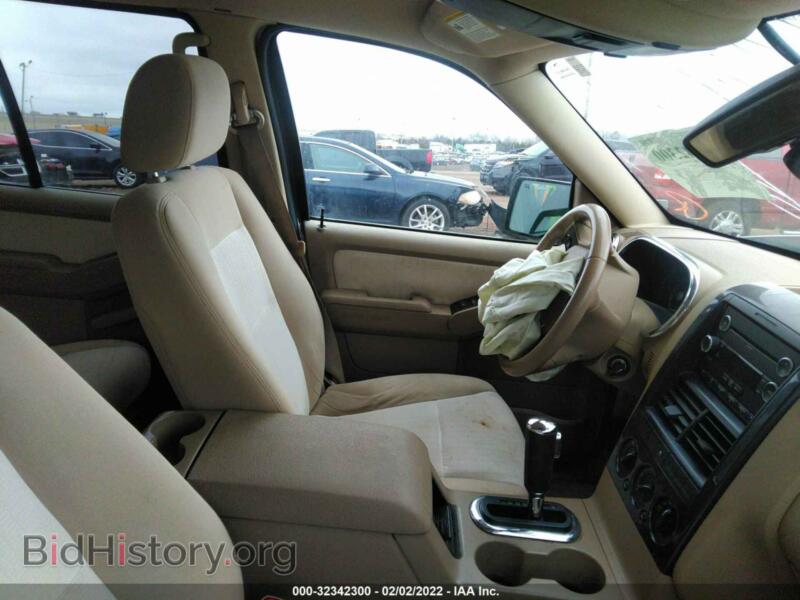 2008 Ford EXPLORER (VIN 1FMEU63E08UA03212) — photo 5 of 11