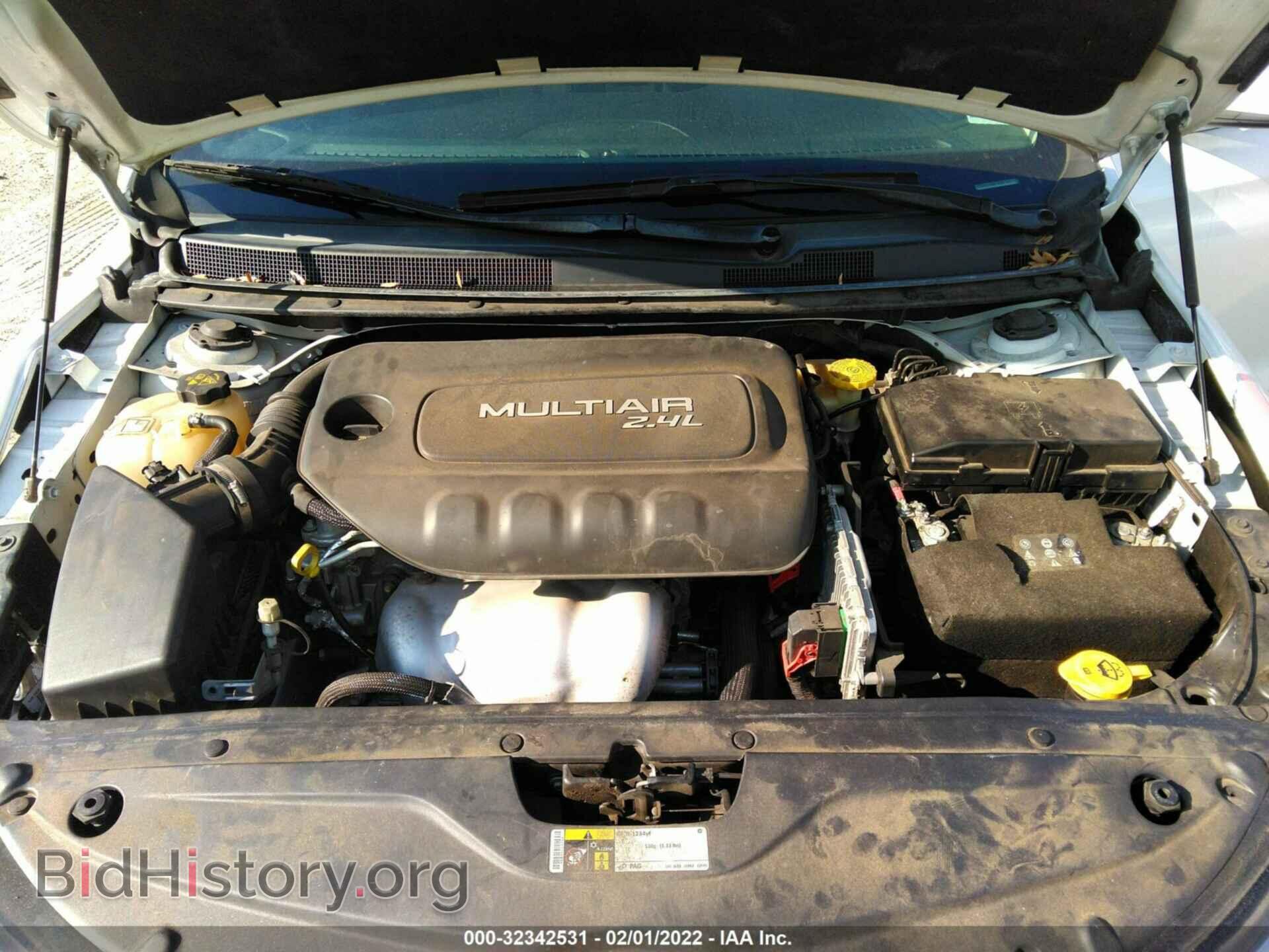 2015 CHRYSLER 200 - VIN: 1C3CCCAB0FN587127 - Фото 10