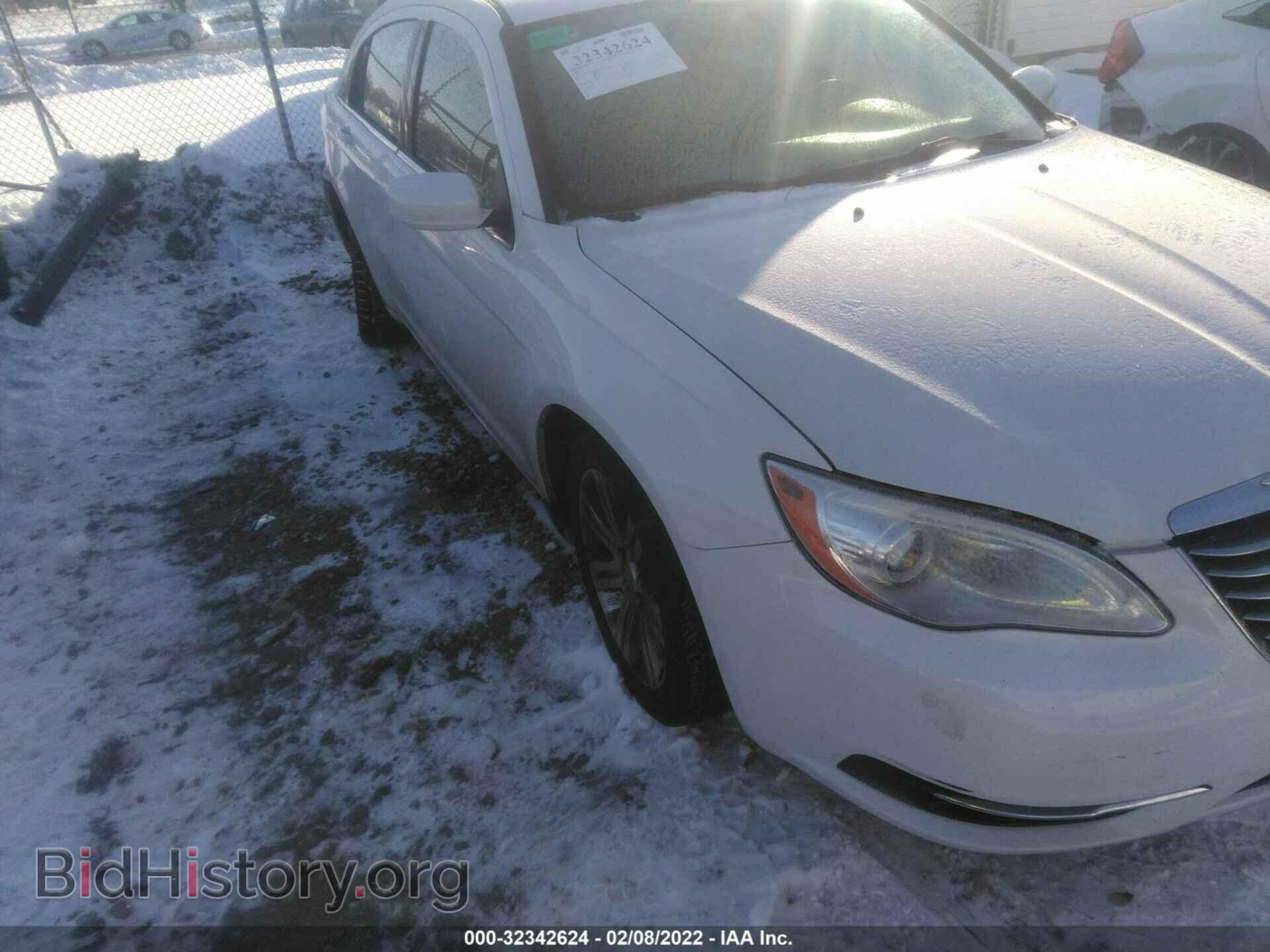 Фотография 1C3CCBAB4DN669823 - CHRYSLER 200 2013
