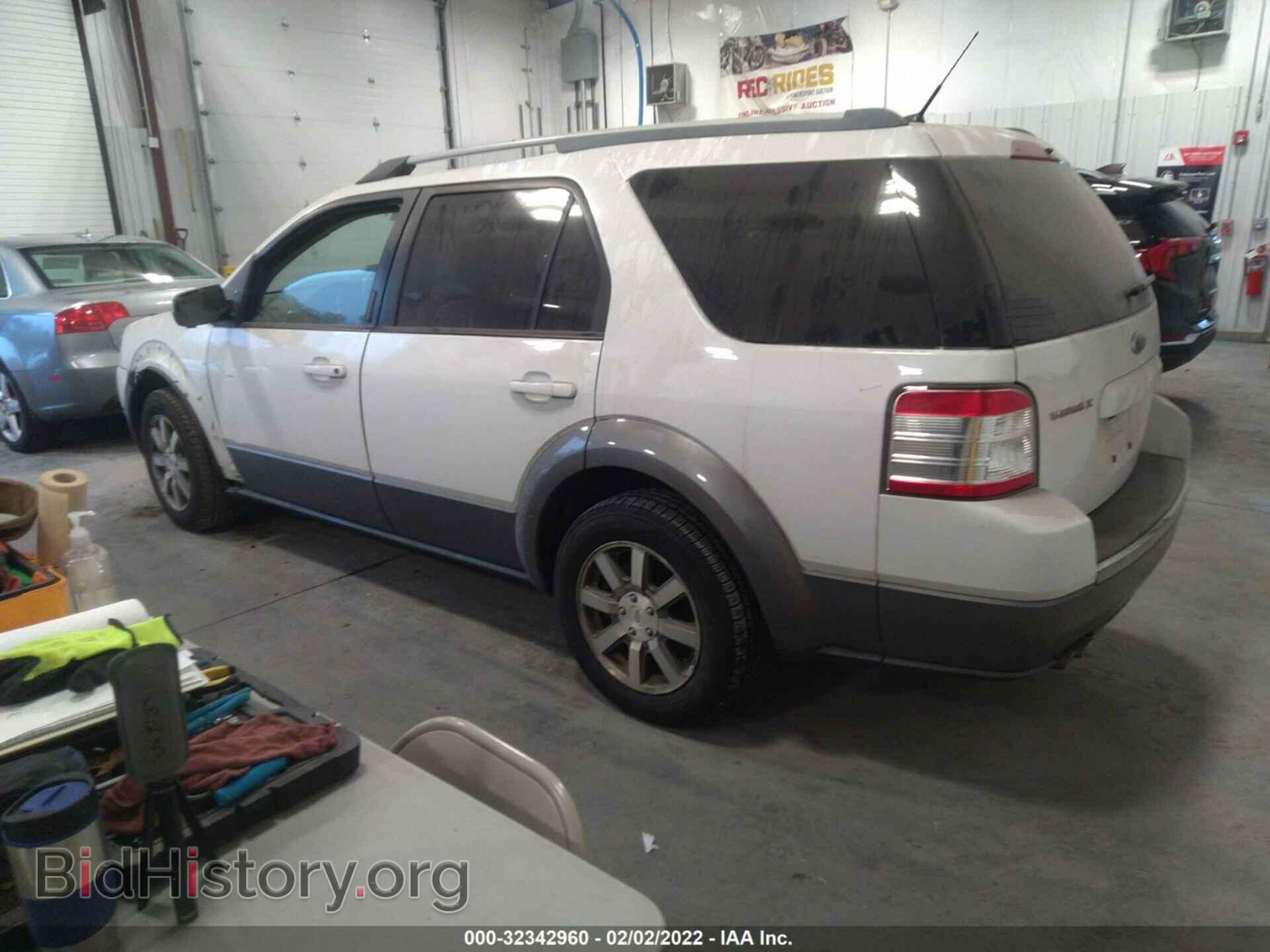 2008 FORD TAURUS X - VIN: 1FMDK02W38GA36034 - Фото 3