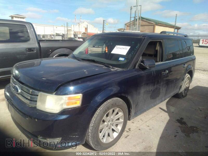 2011 Ford FLEX (VIN 2FMGK5CC2BBD15374) — photo 2 of 11
