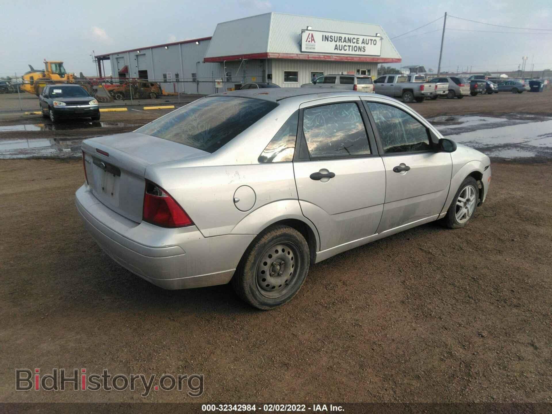 2007 FORD FOCUS - VIN: 1FAFP34N87W196120 - Фото 4