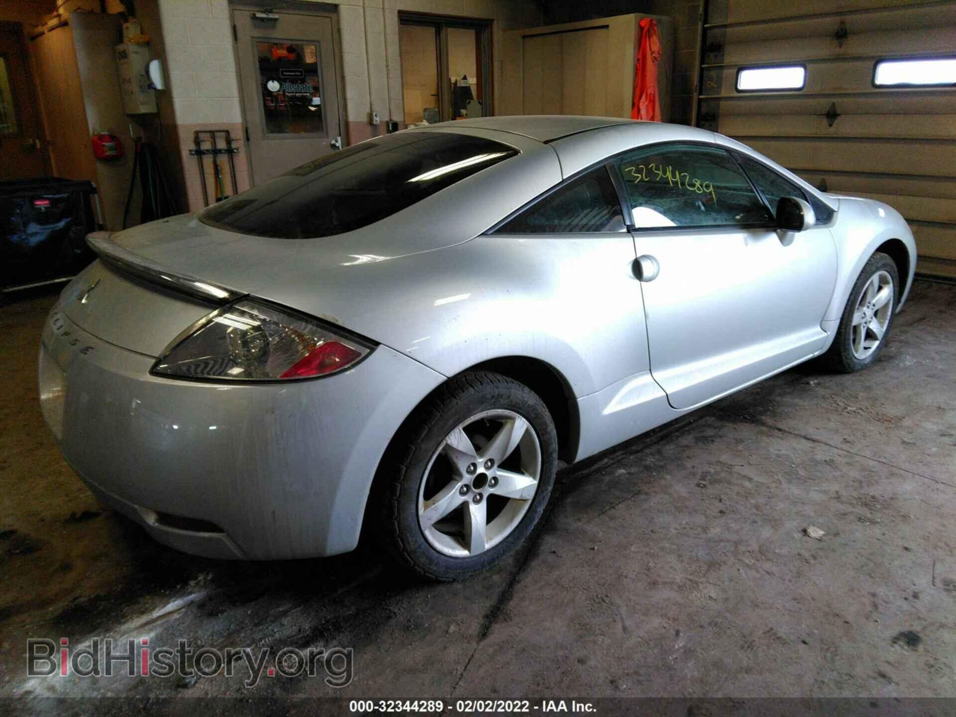 2008 MITSUBISHI ECLIPSE - VIN: 4A3AK24F28E040052 - Photo 4