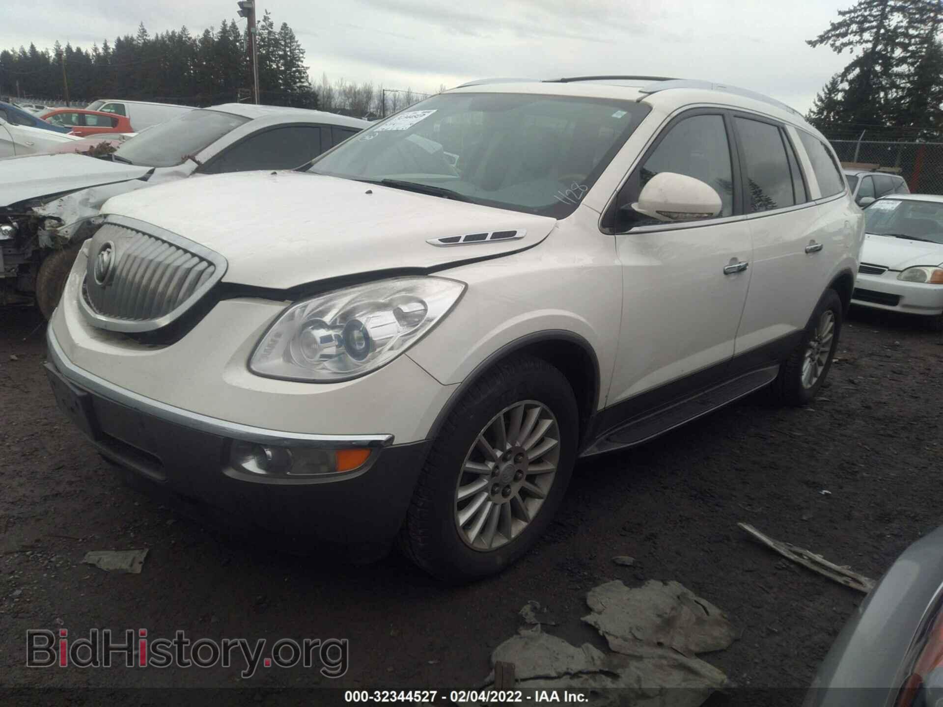 2011 BUICK ENCLAVE - VIN: 5GAKVBED8BJ202780 - Фото 2