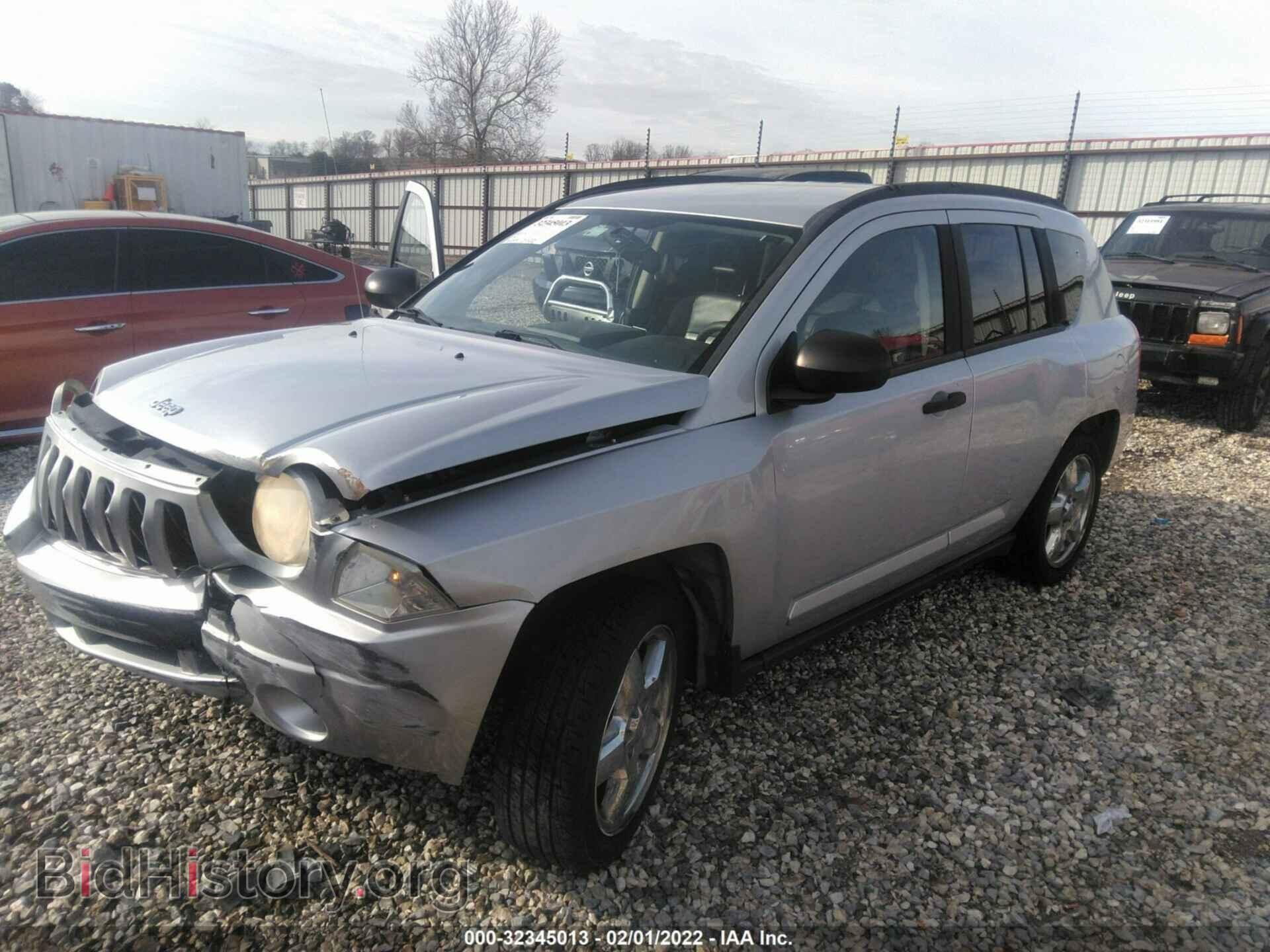 2007 JEEP COMPASS - VIN: 1J8FF57W37D158215 - Фото 2