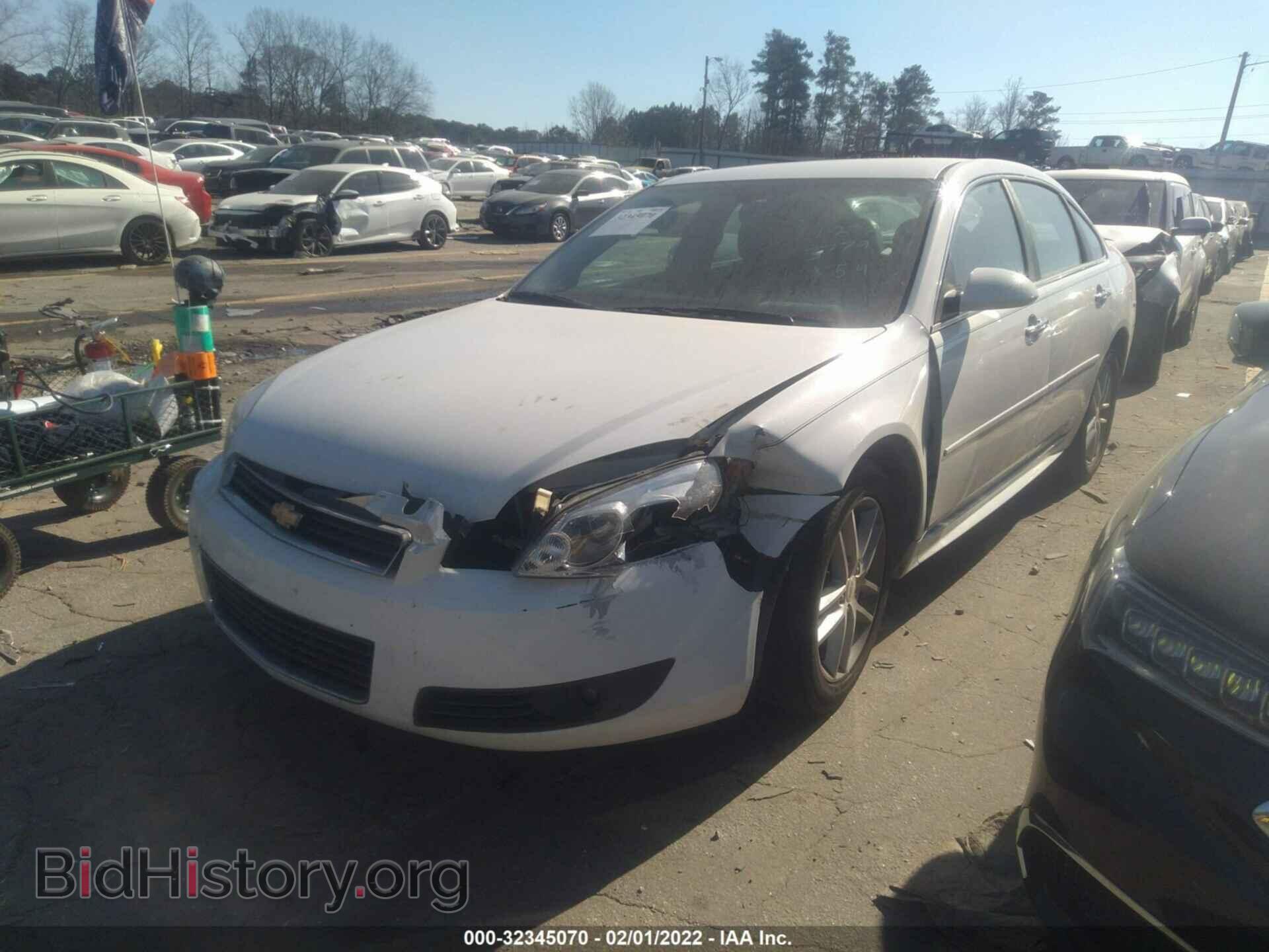 2011 CHEVROLET IMPALA - VIN: 2G1WC5EMXB1163779 - Фото 2