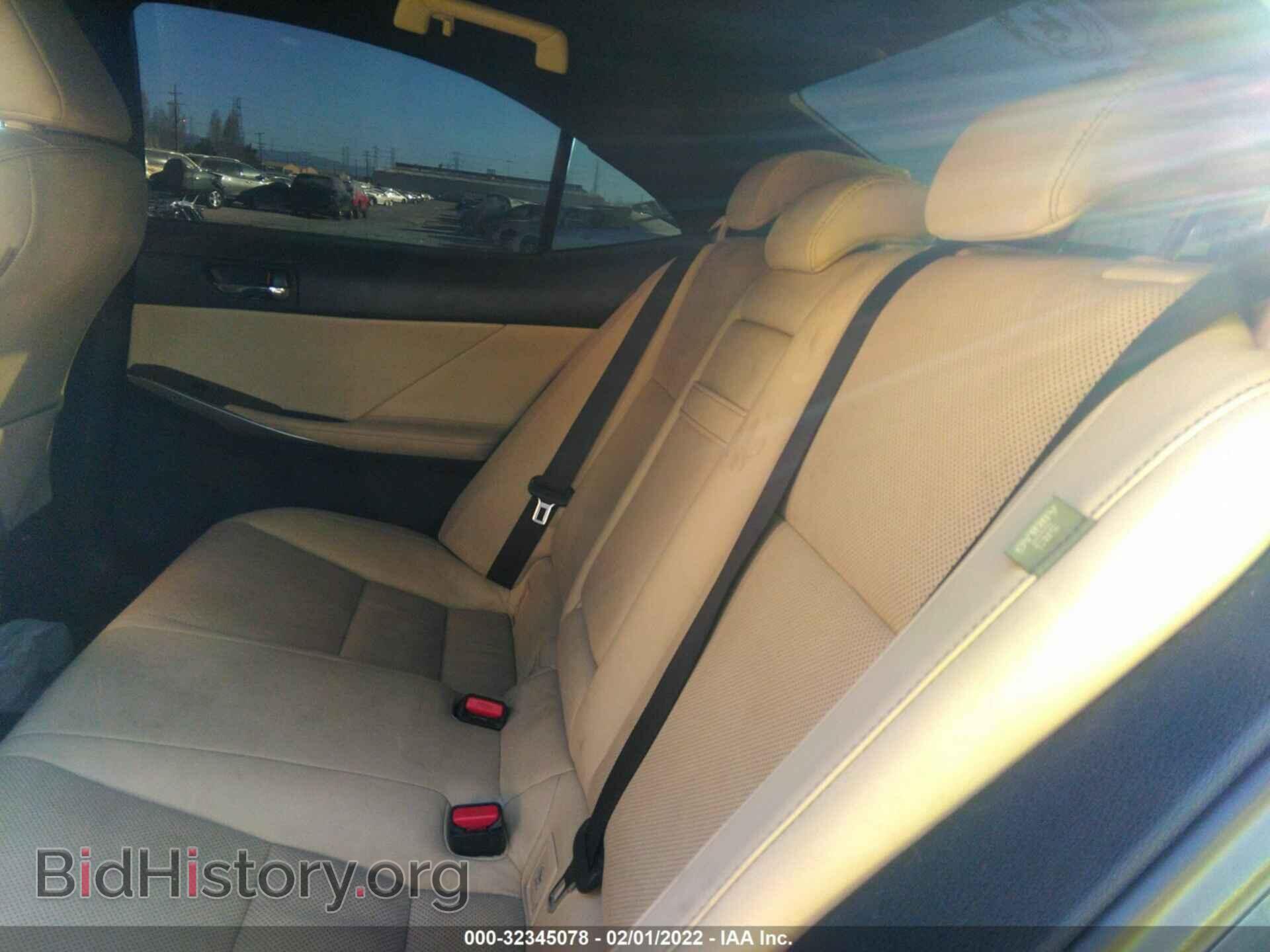 2016 LEXUS IS 200T - VIN: JTHBA1D28G5022539 - Фото 8